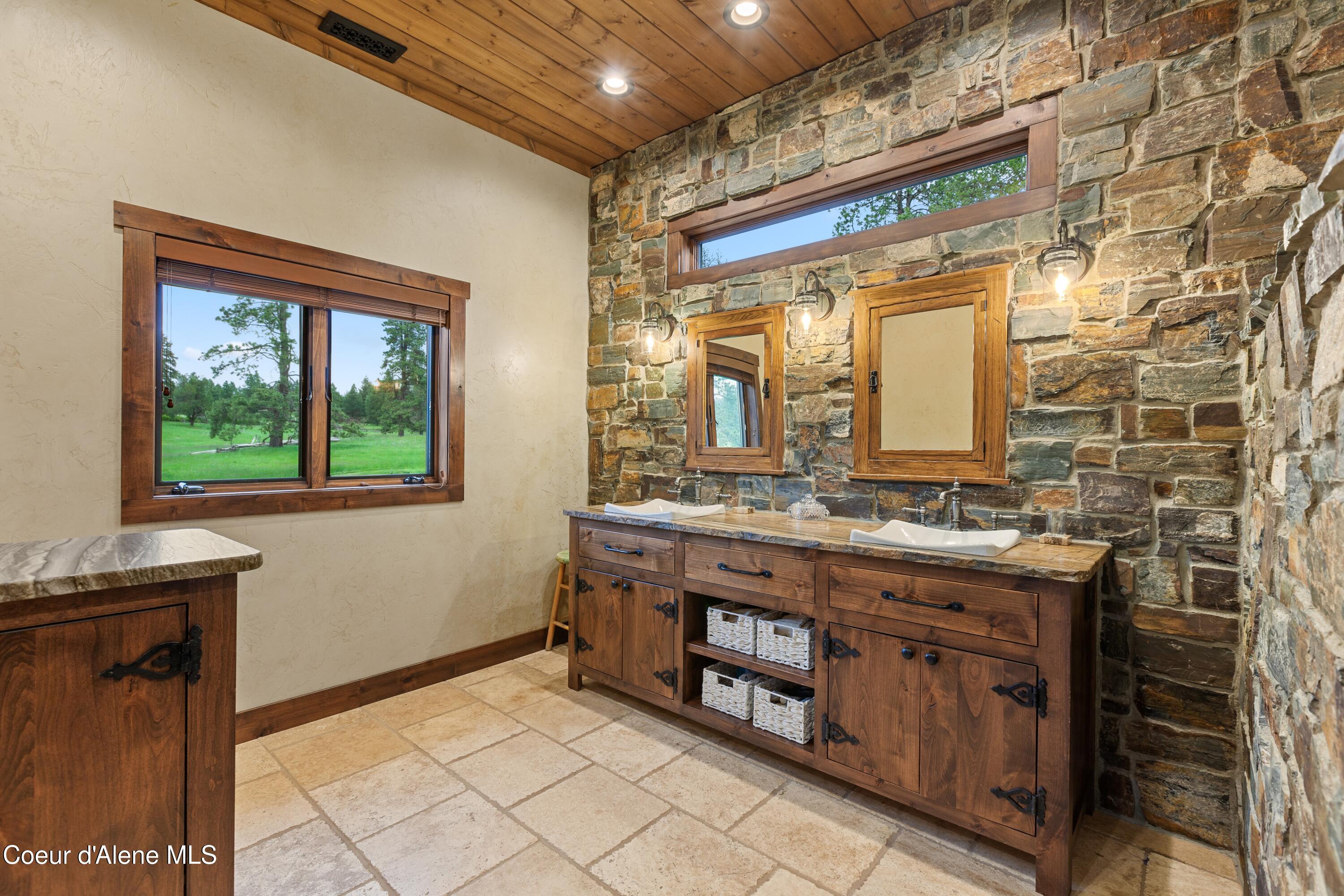 337 Coon Creek Rd