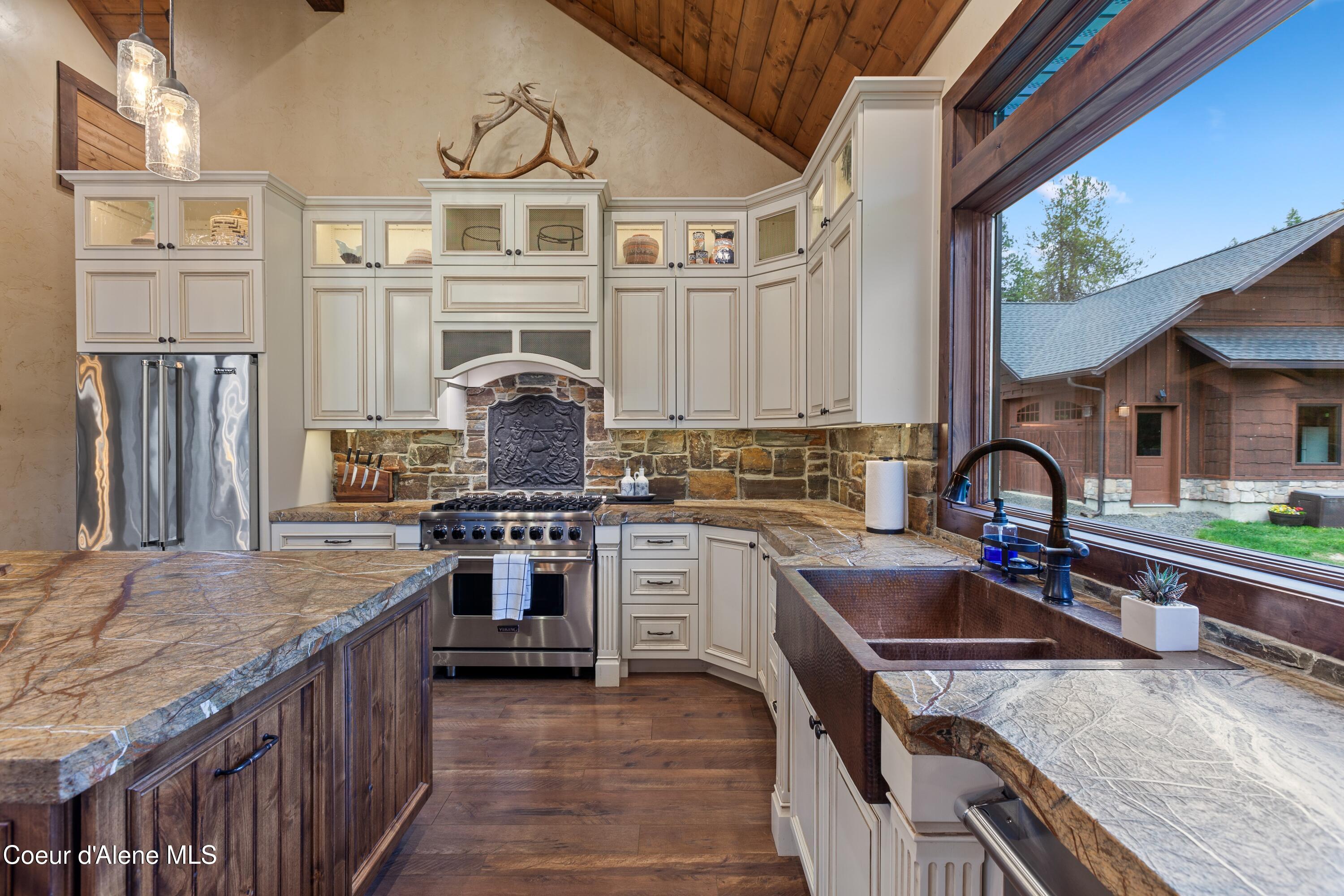 337 Coon Creek Rd