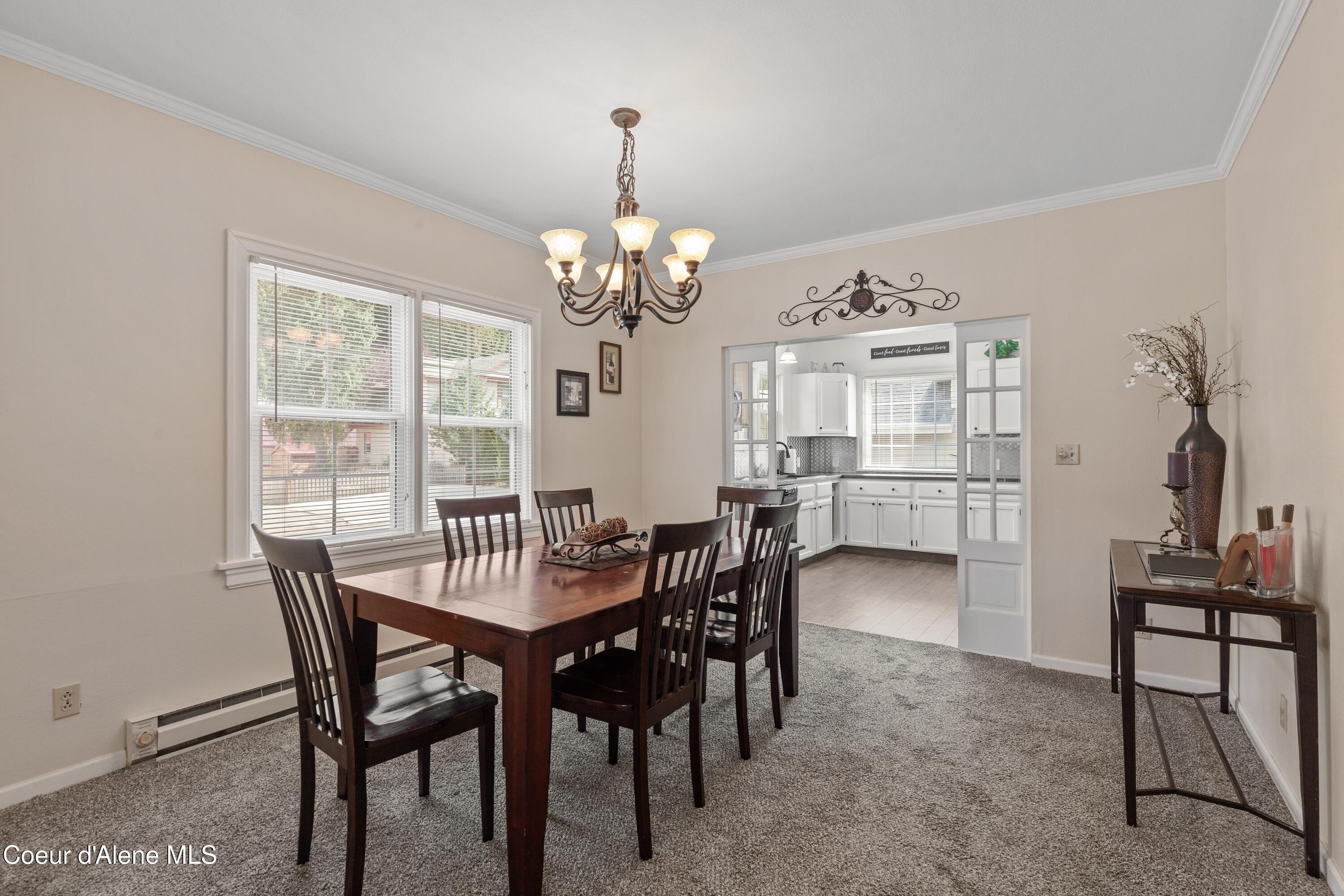124 King St