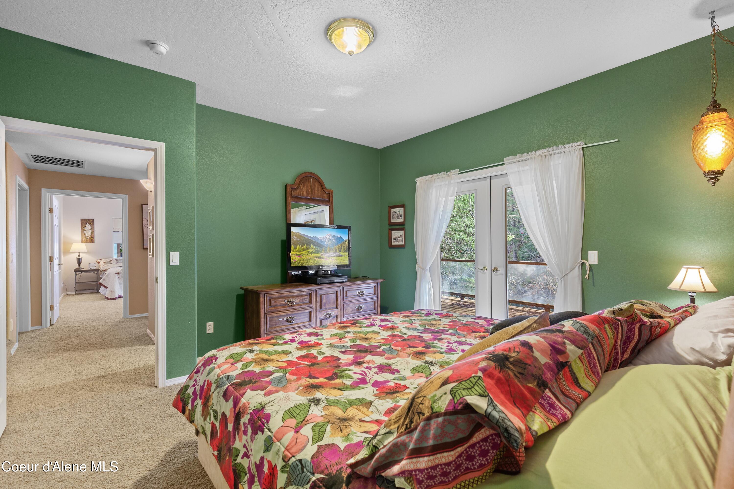 8677 N Rhapsody Ln