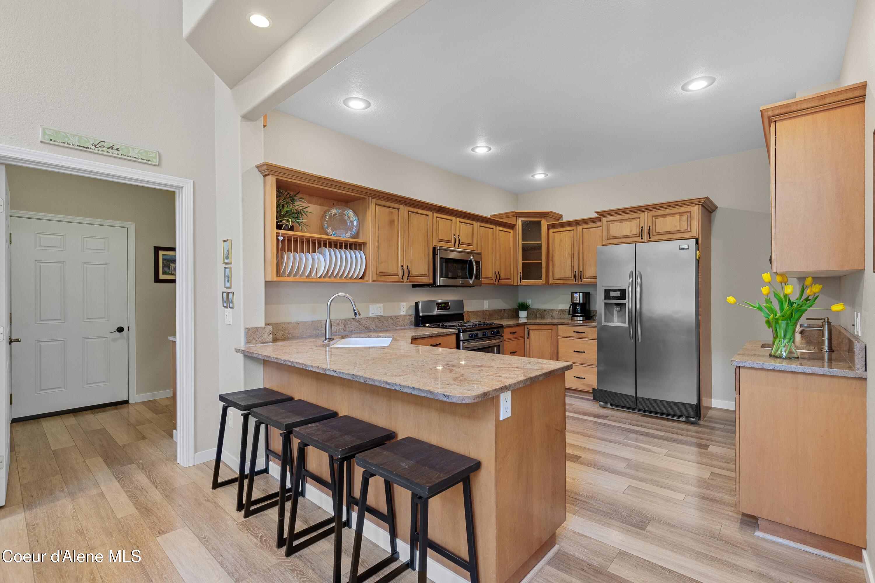 8677 N Rhapsody Ln