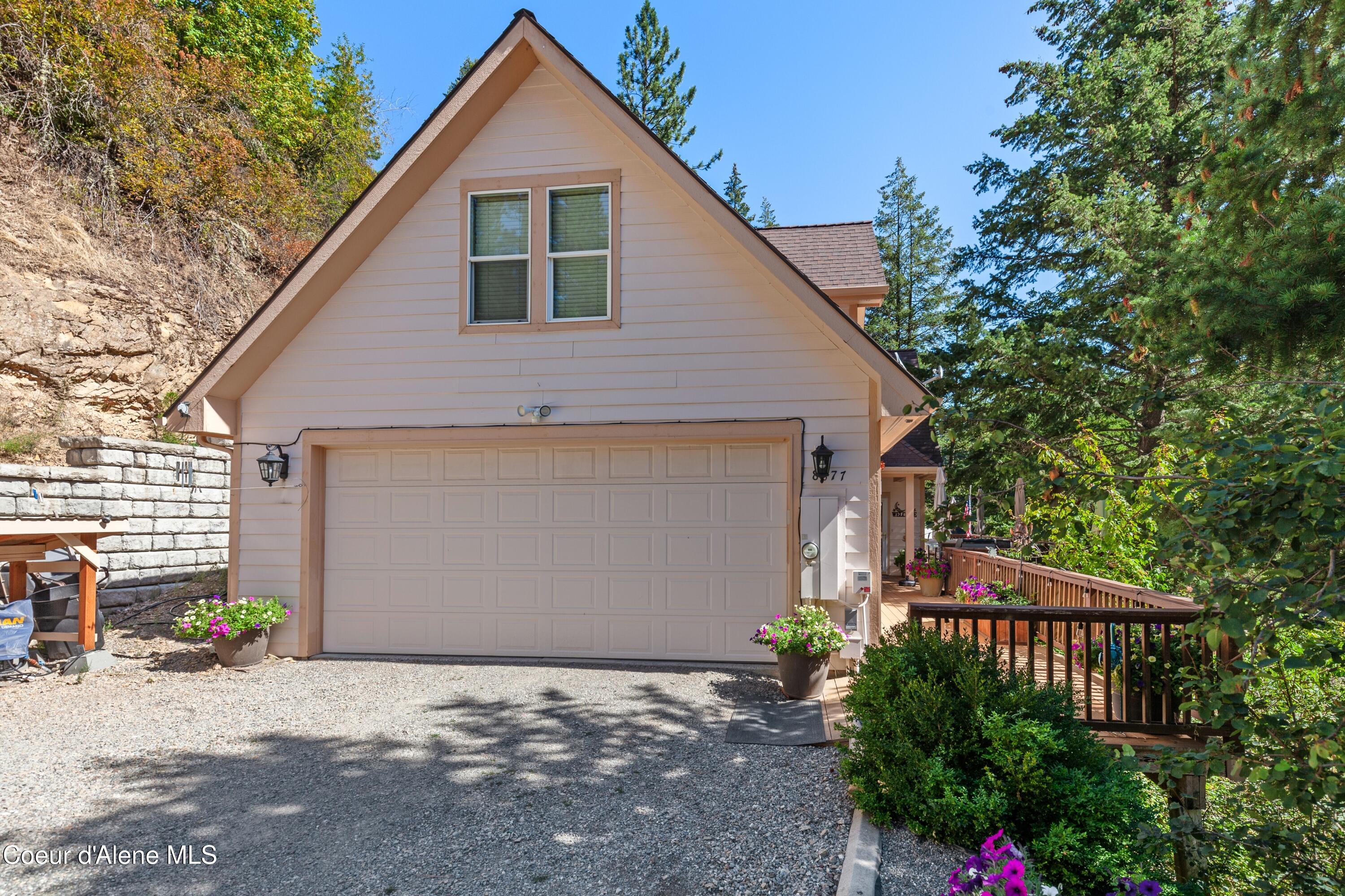 8677 N Rhapsody Ln