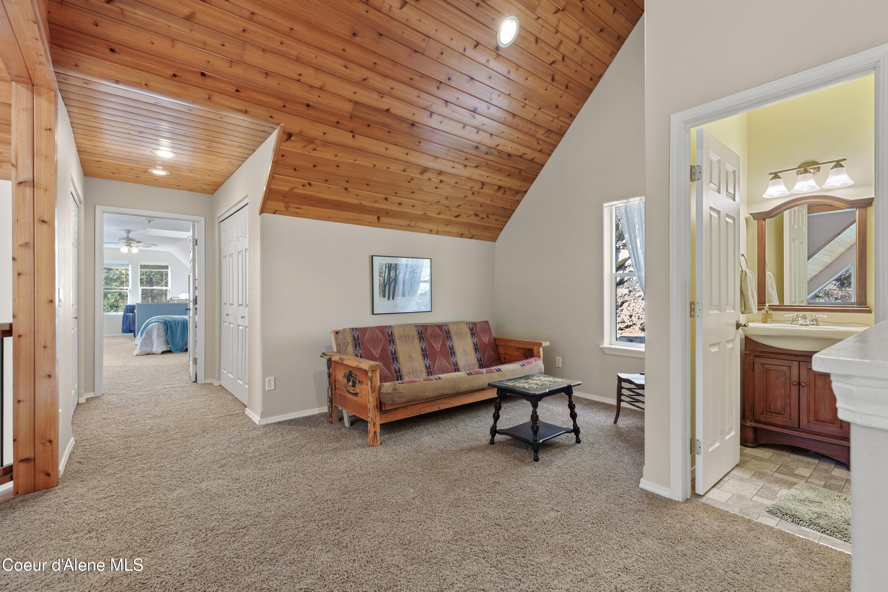8677 N Rhapsody Ln