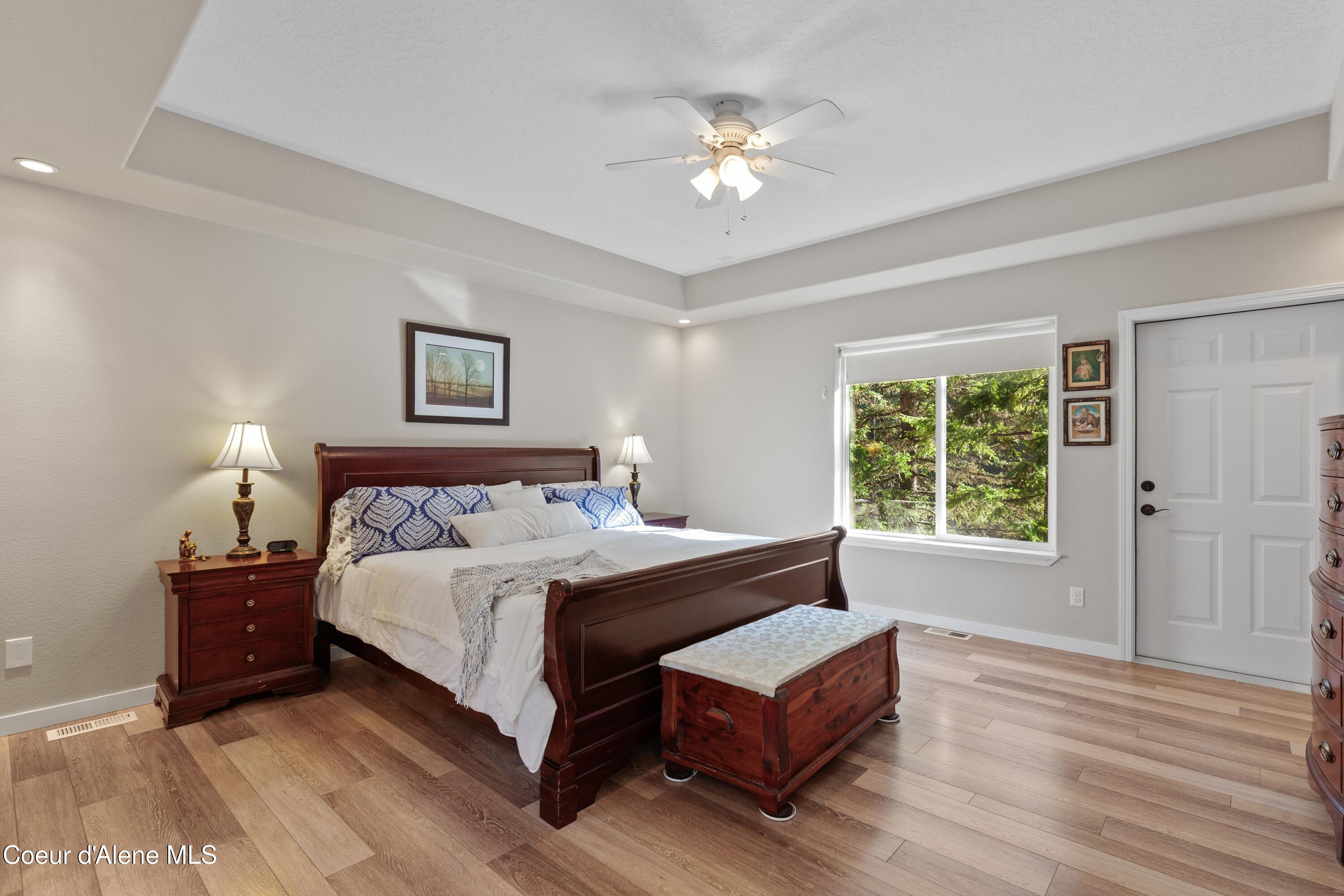 8677 N Rhapsody Ln