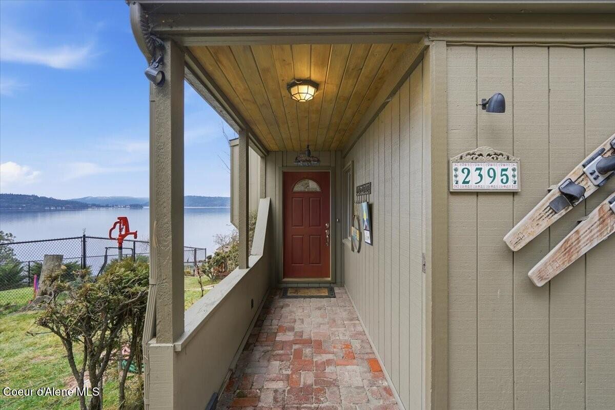 2395 S Silver Beach Rd, Coeur d'Alene