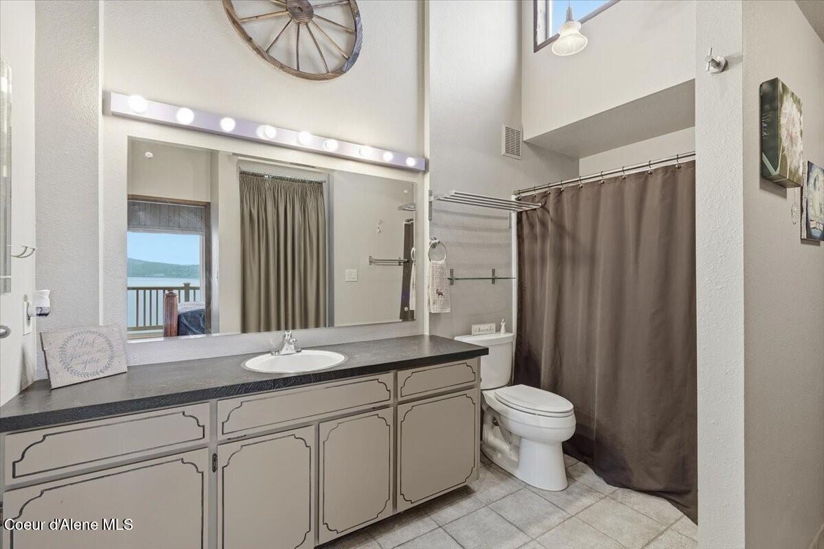 2395 S Silver Beach Rd, Coeur d'Alene