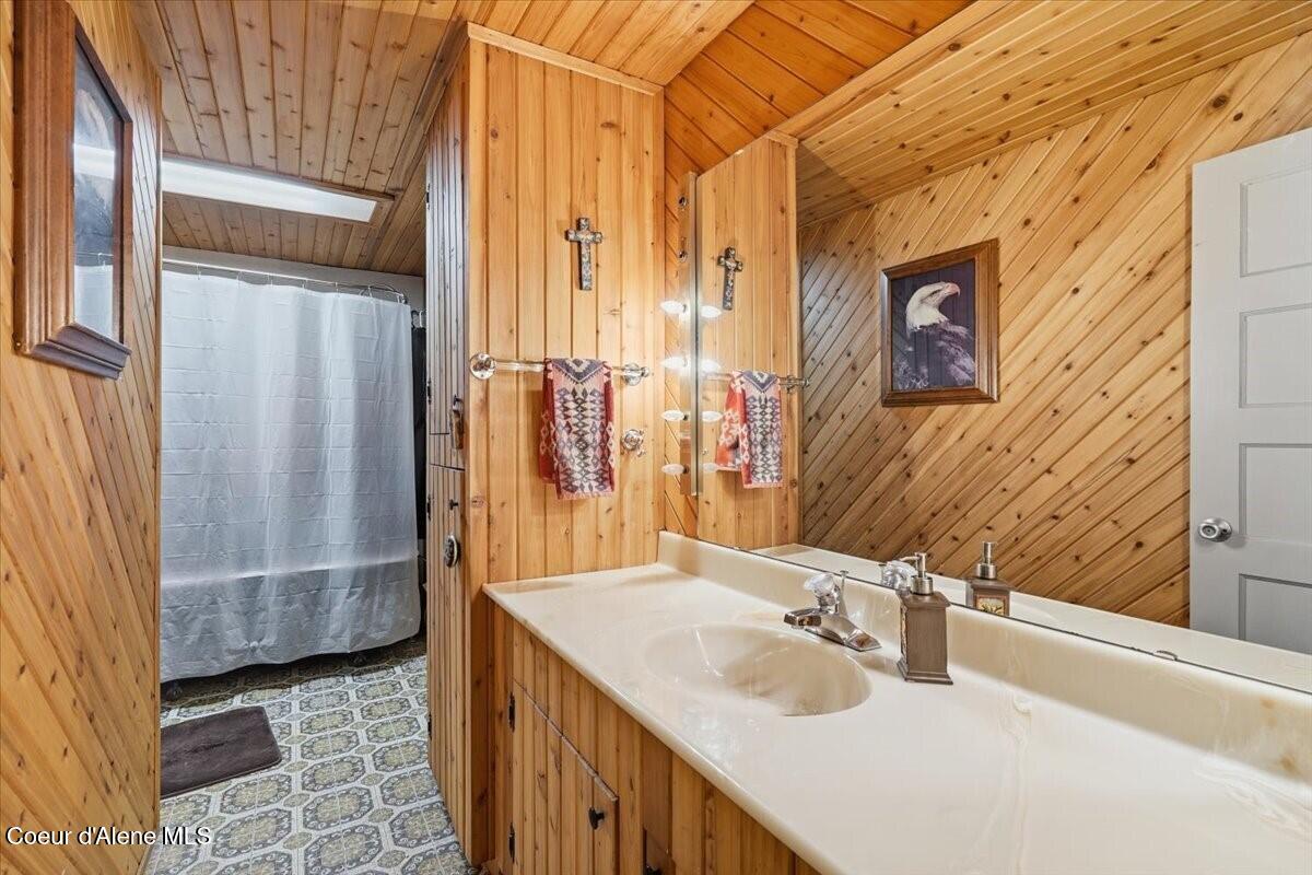 2395 S Silver Beach Road, Coeur d'Alene