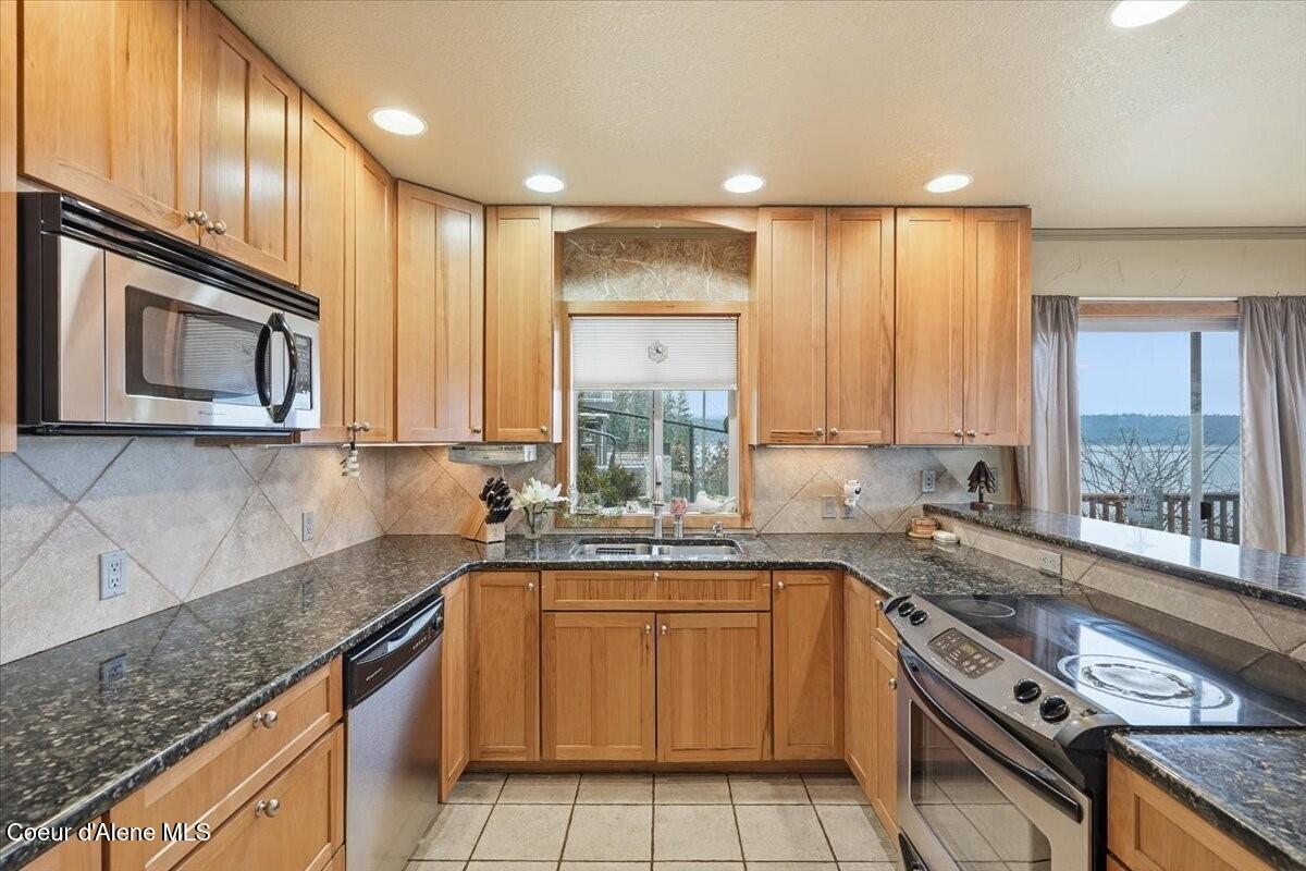 2395 S Silver Beach Road, Coeur d'Alene