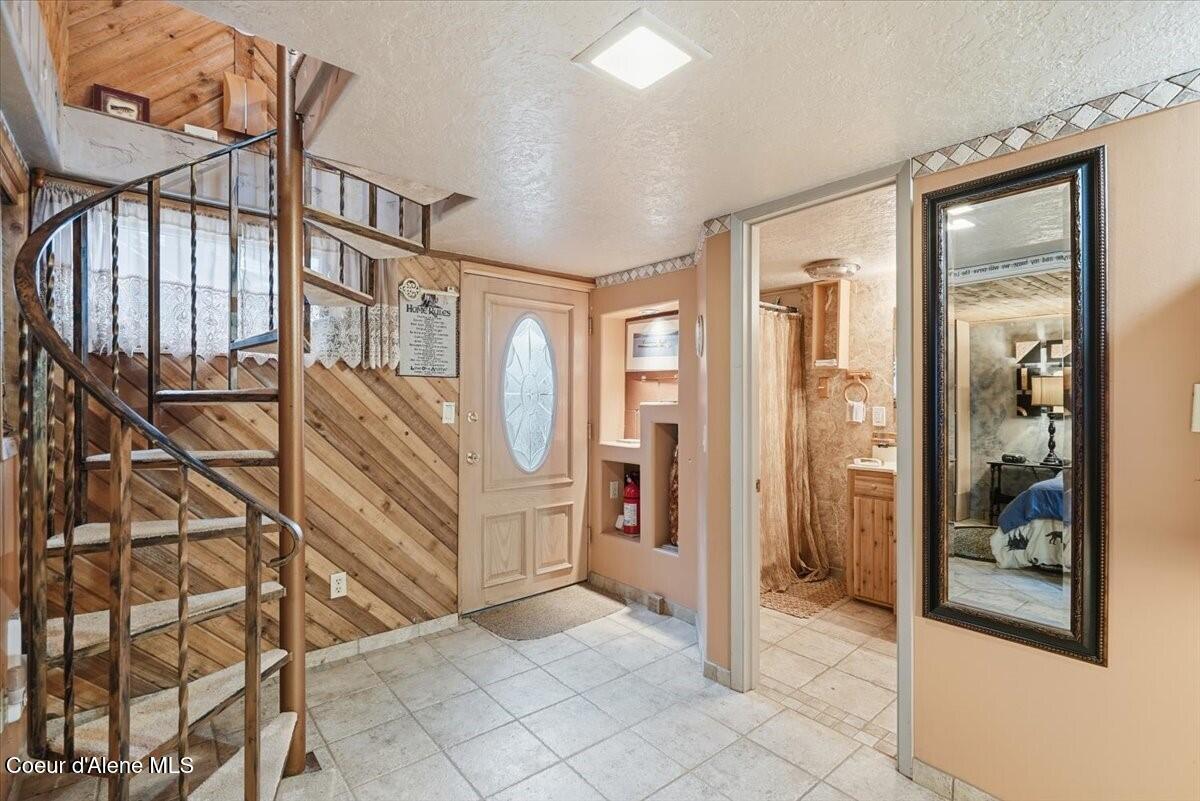 2395 S Silver Beach Road, Coeur d'Alene