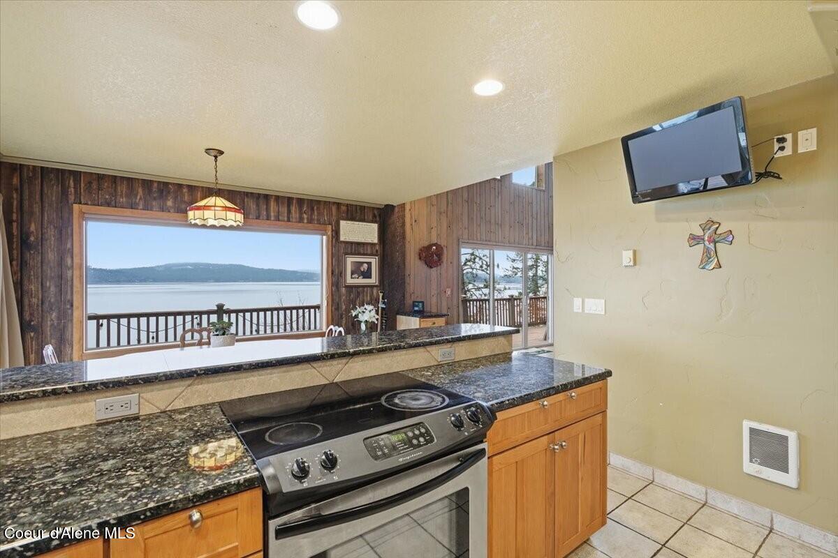 2395 S Silver Beach Road, Coeur d'Alene
