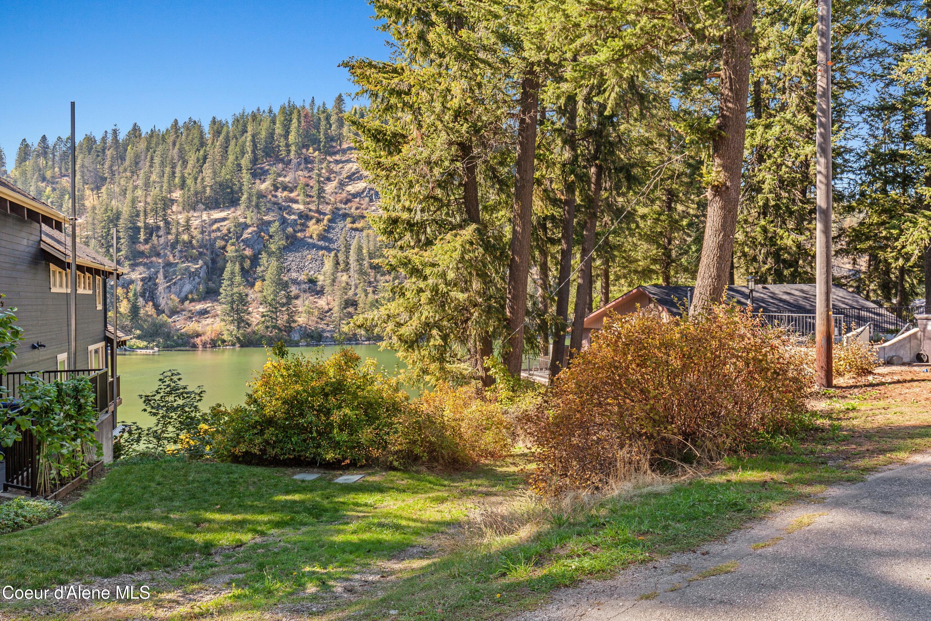 20967 N Cochran LN