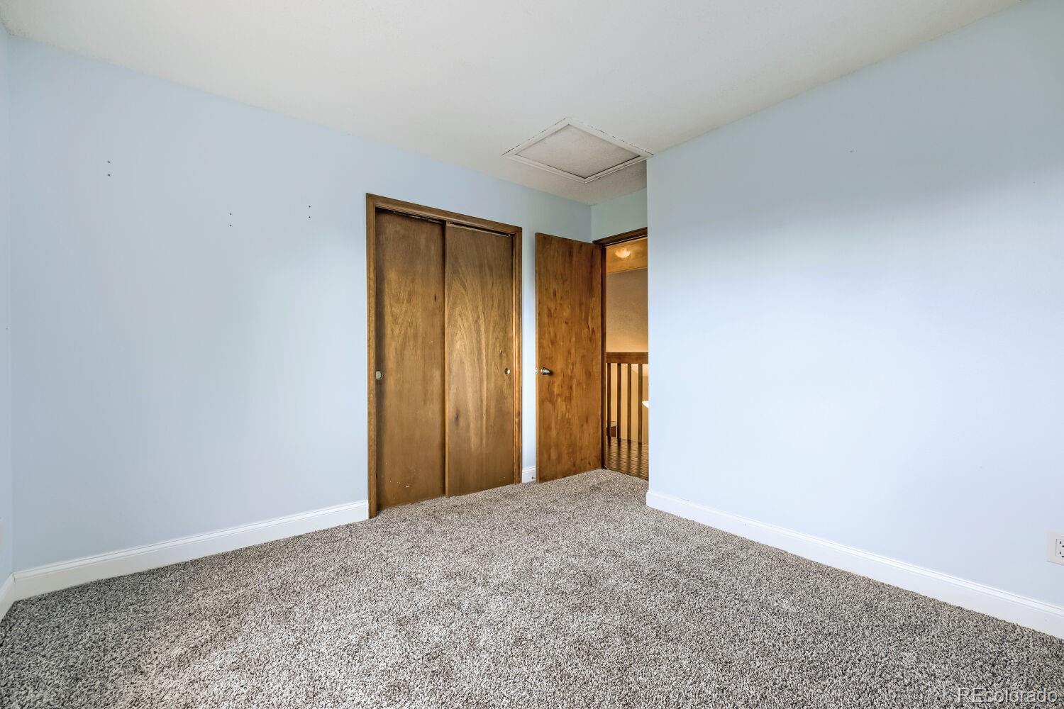 10525 Hobbit Lane