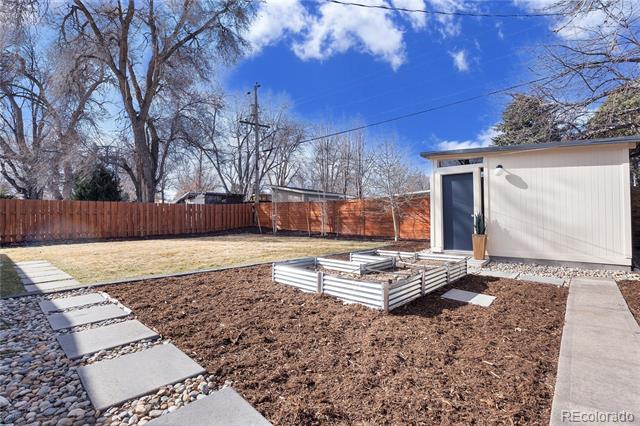 1309 S Elm Street