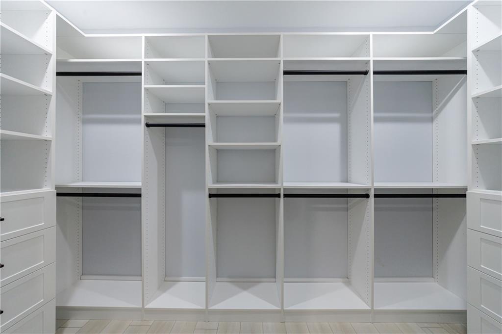 676 S Grand Avenue NW