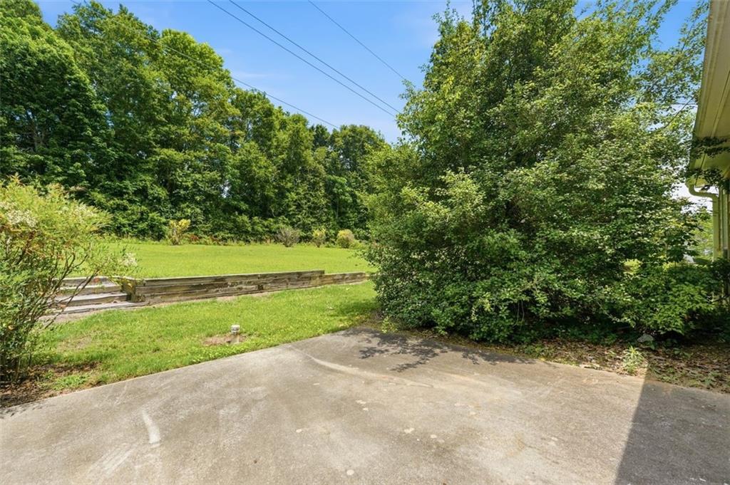 111 Laura Ashlyn Court