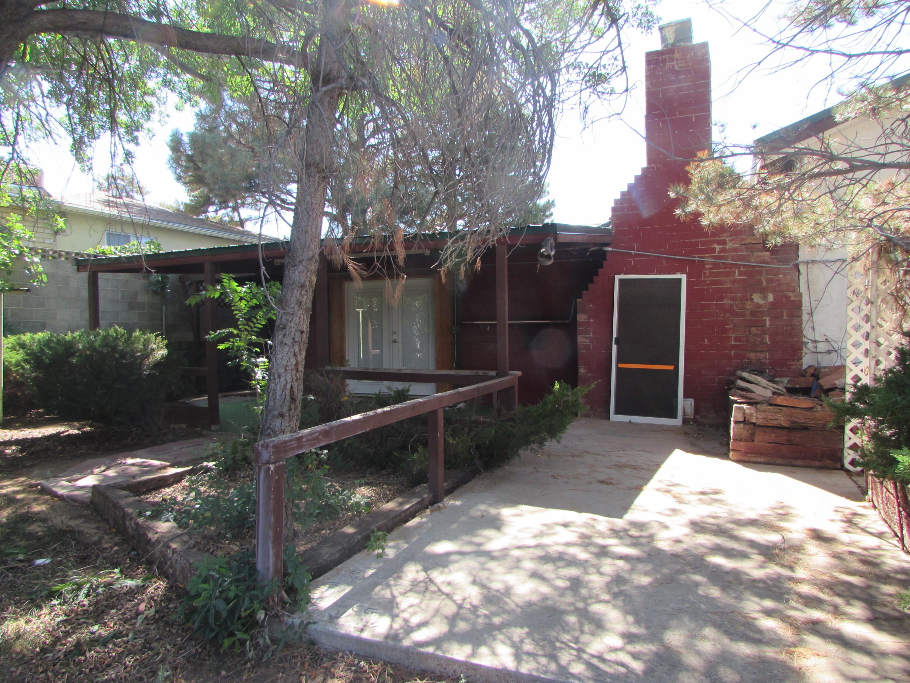 628 FLAGSTAFF Avenue