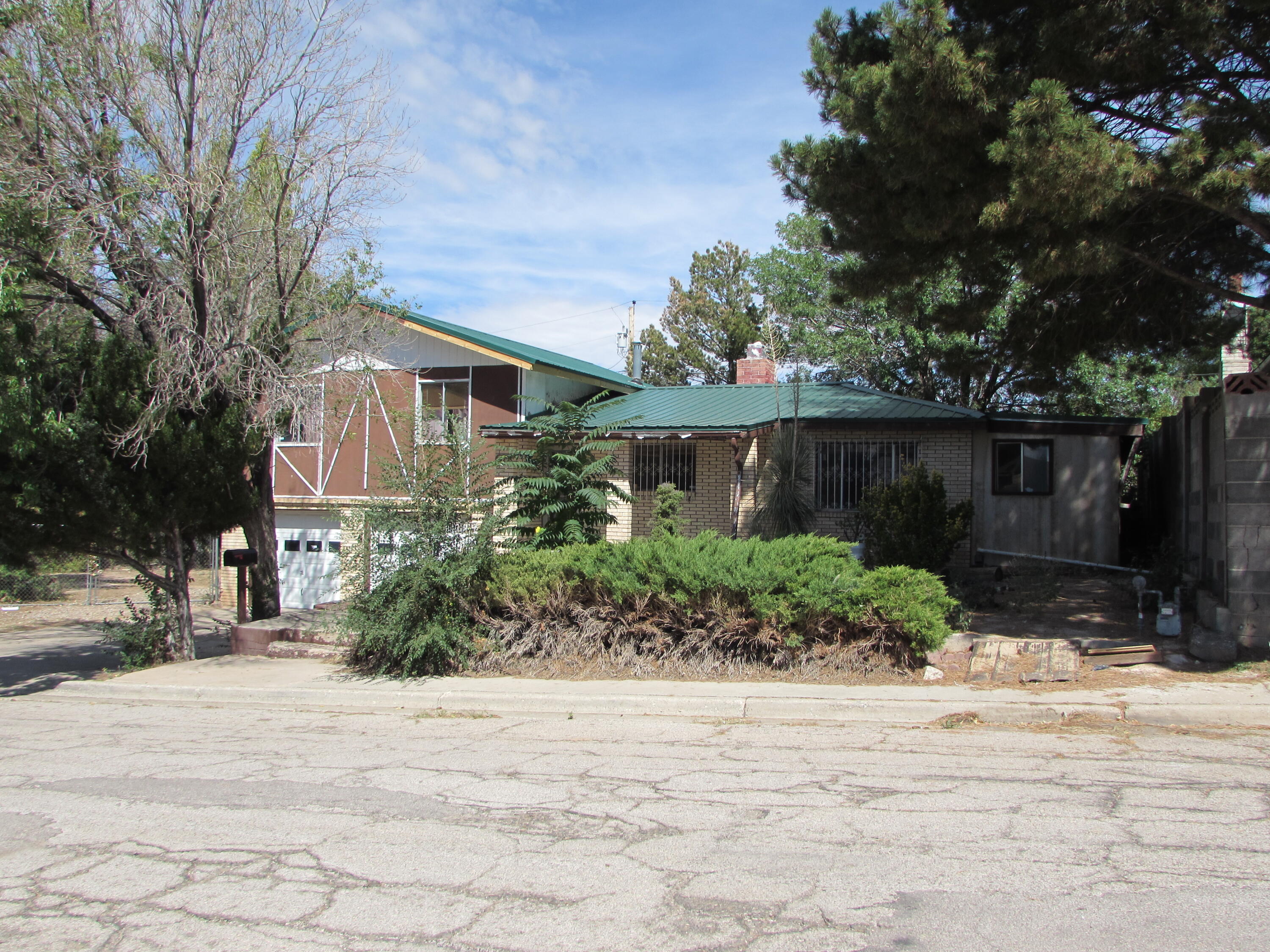 628 FLAGSTAFF Avenue