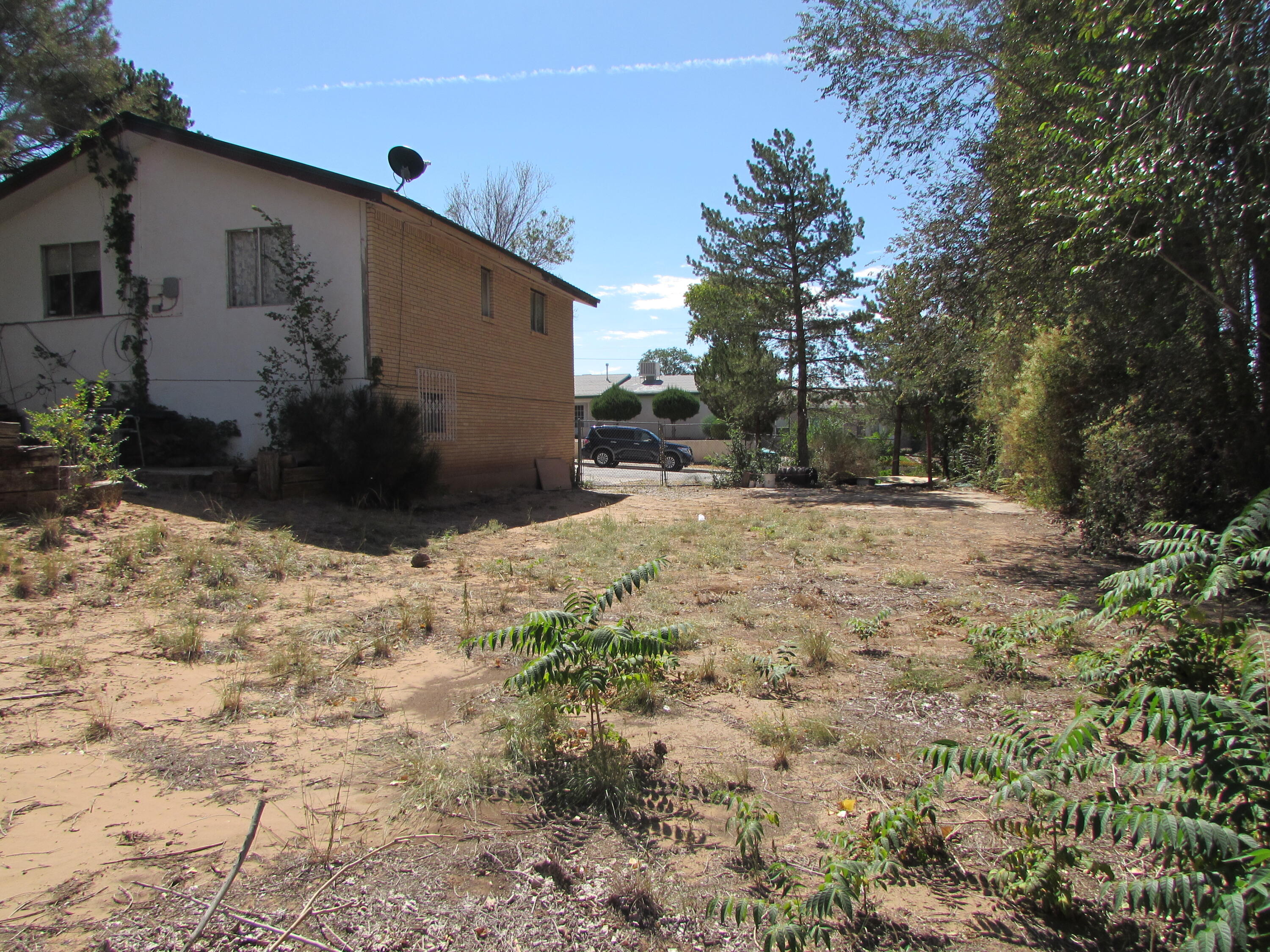 628 FLAGSTAFF Avenue