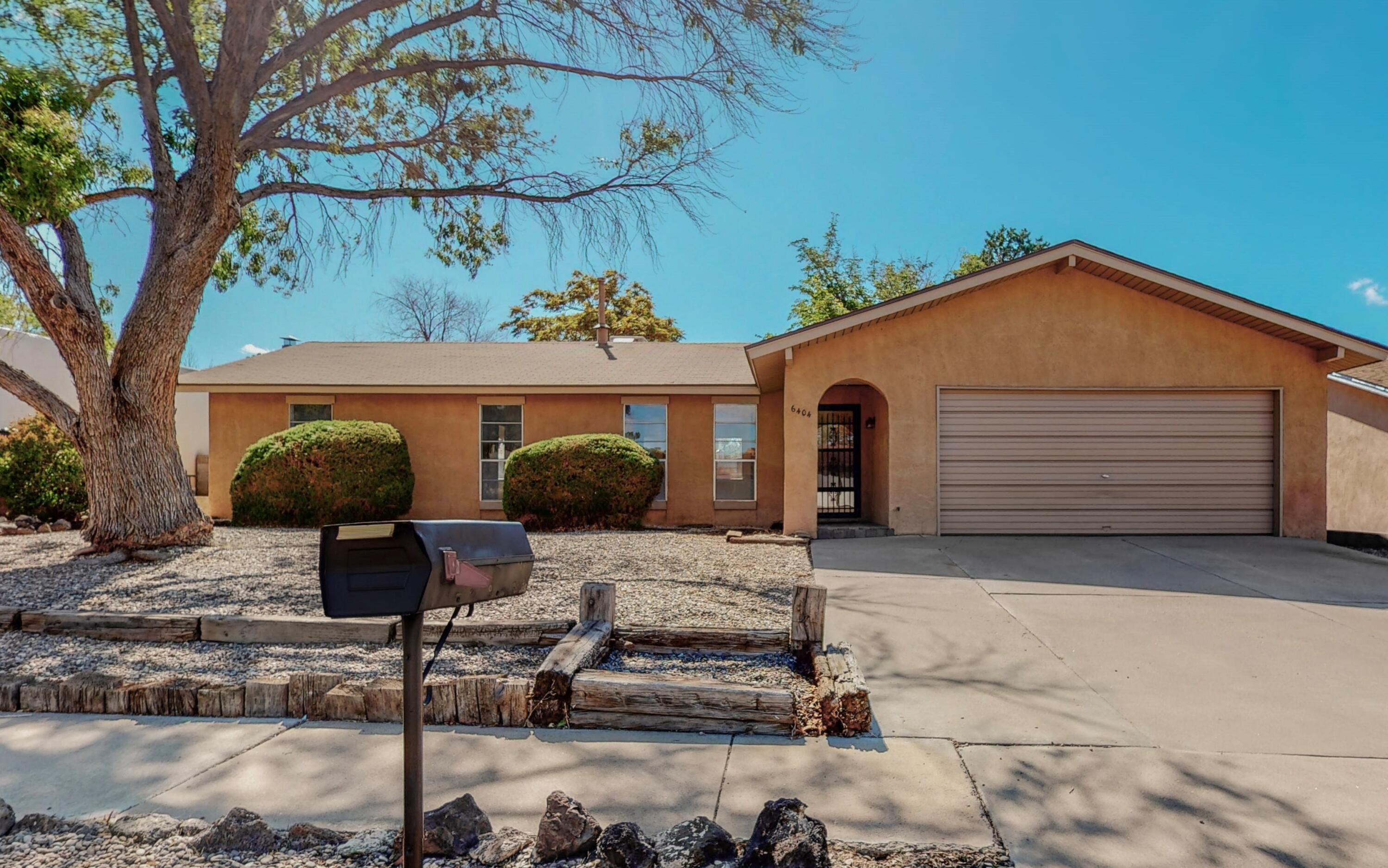 6404 SAMANTHA Drive NE