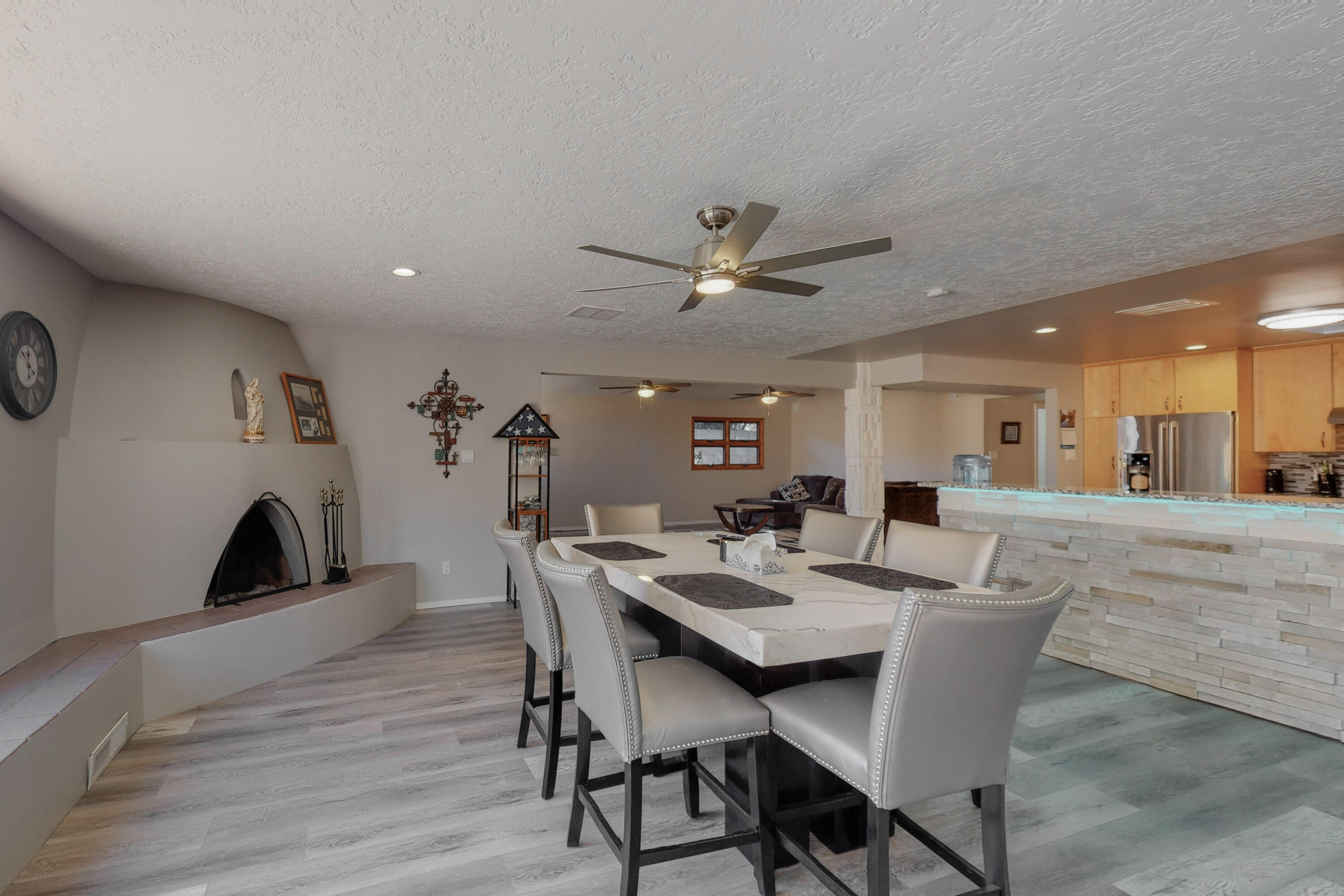 1404 STUTZ Drive NE