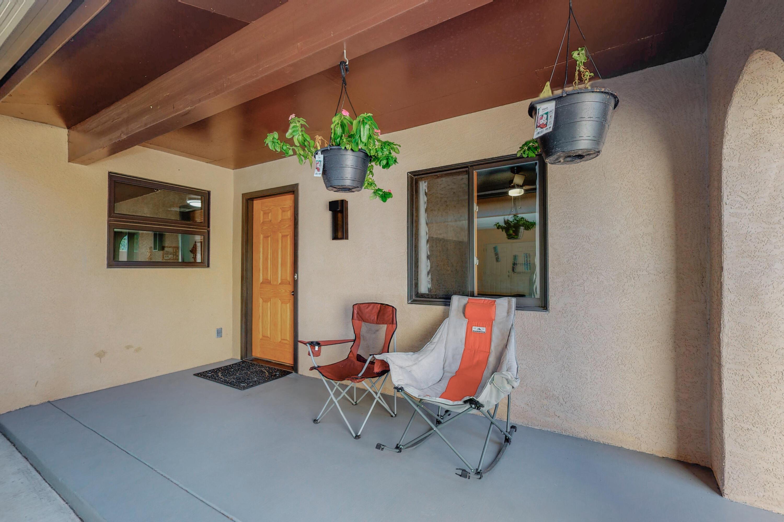 1404 STUTZ Drive NE