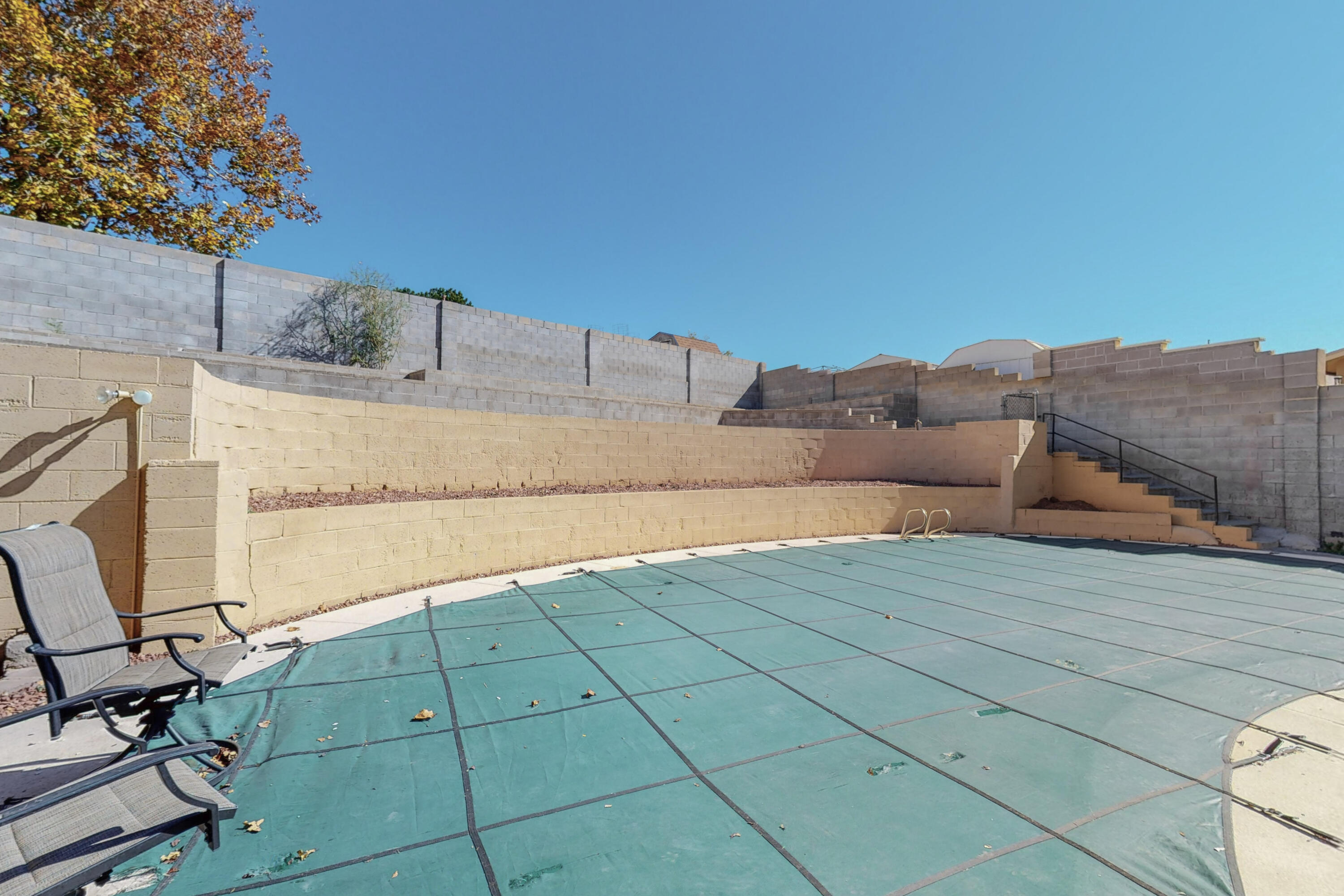 1404 STUTZ Drive NE