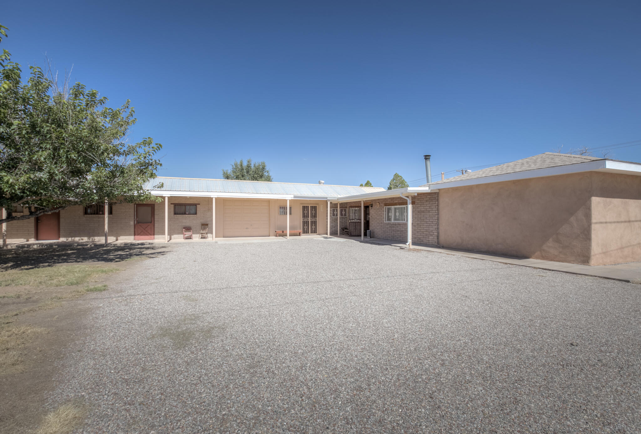 478 JARALES Road