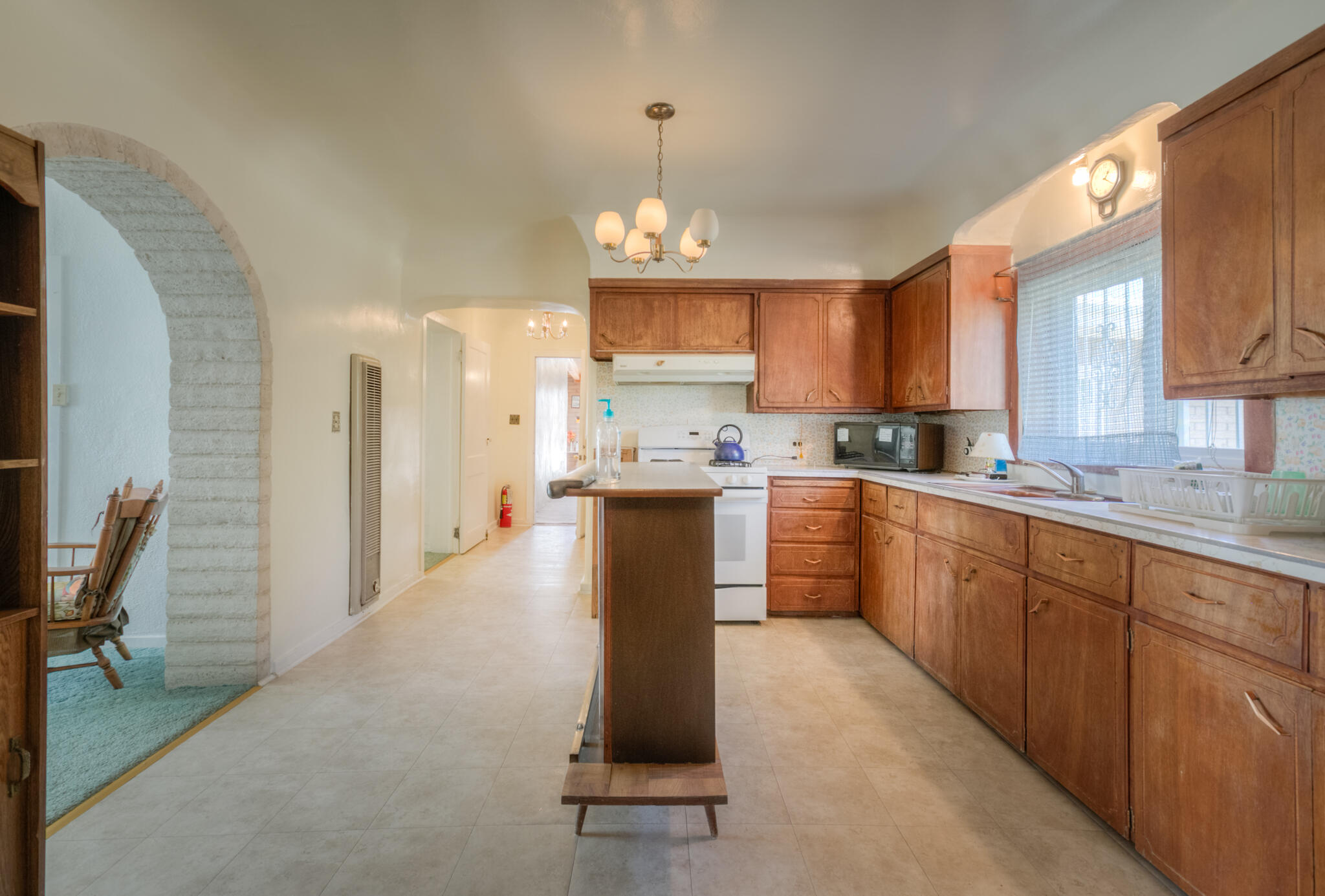478 JARALES Road