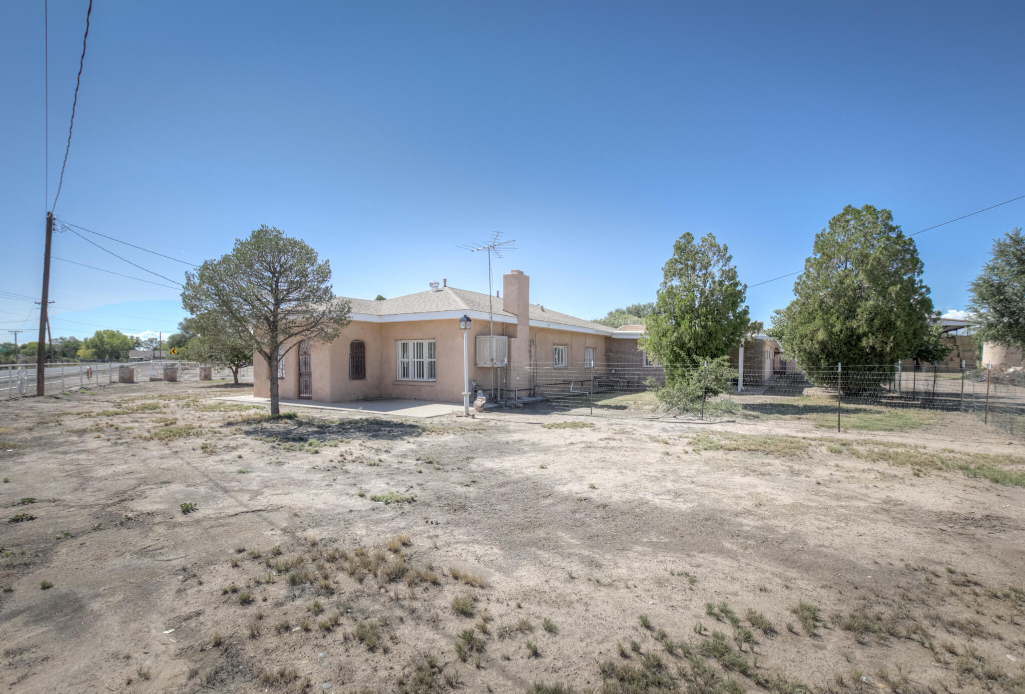 478 JARALES Road