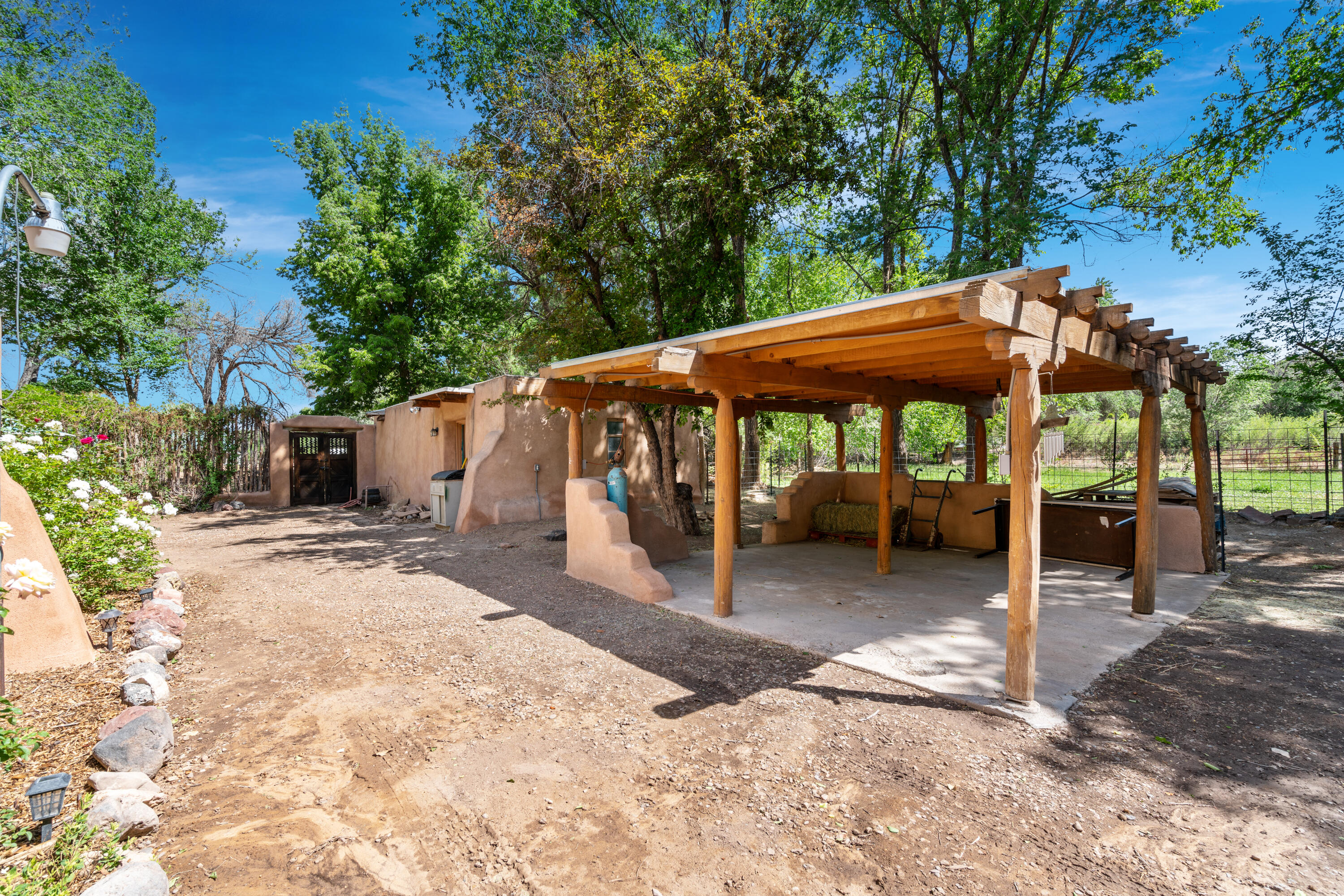 3447 CORRALES Road