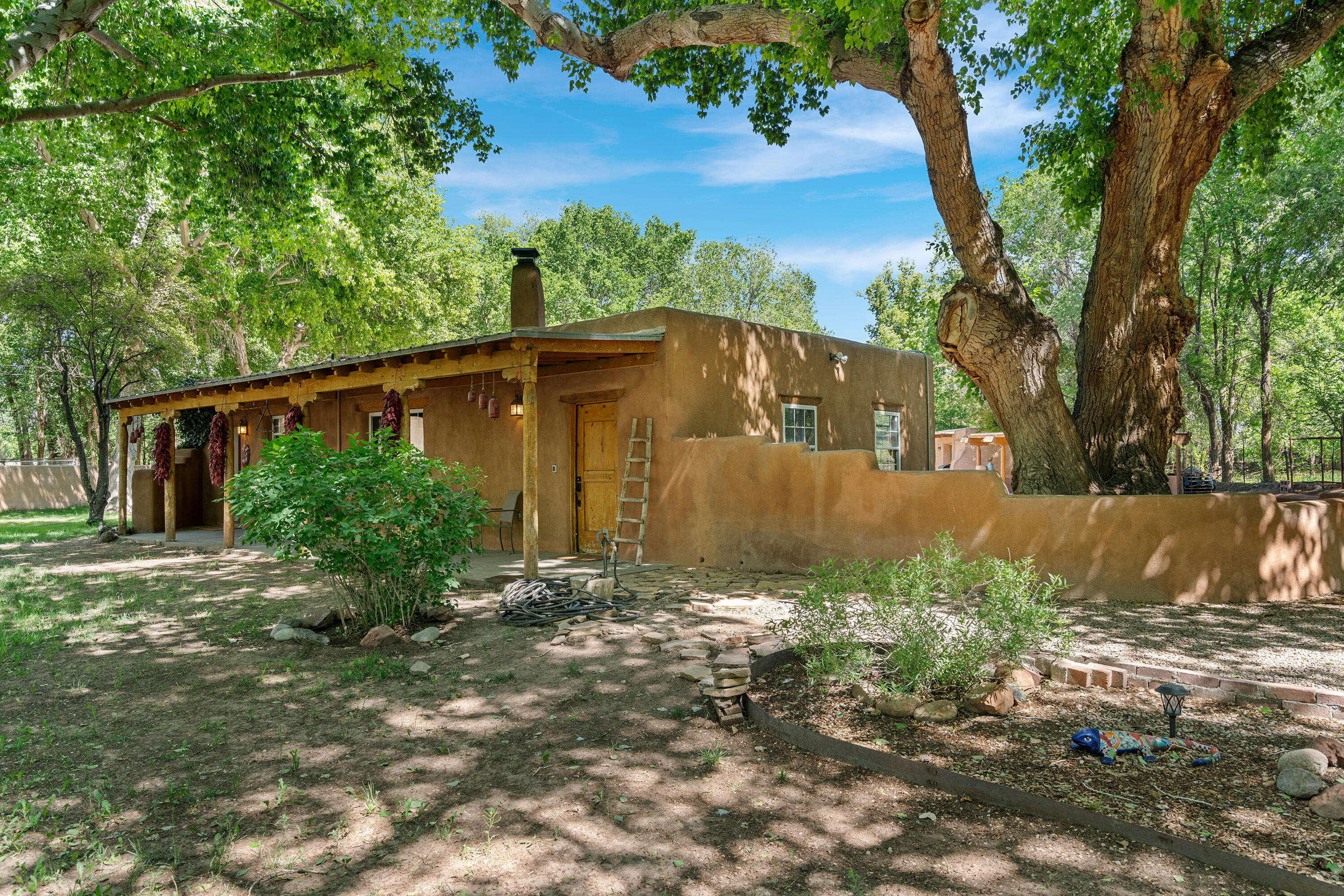 3447 CORRALES Road
