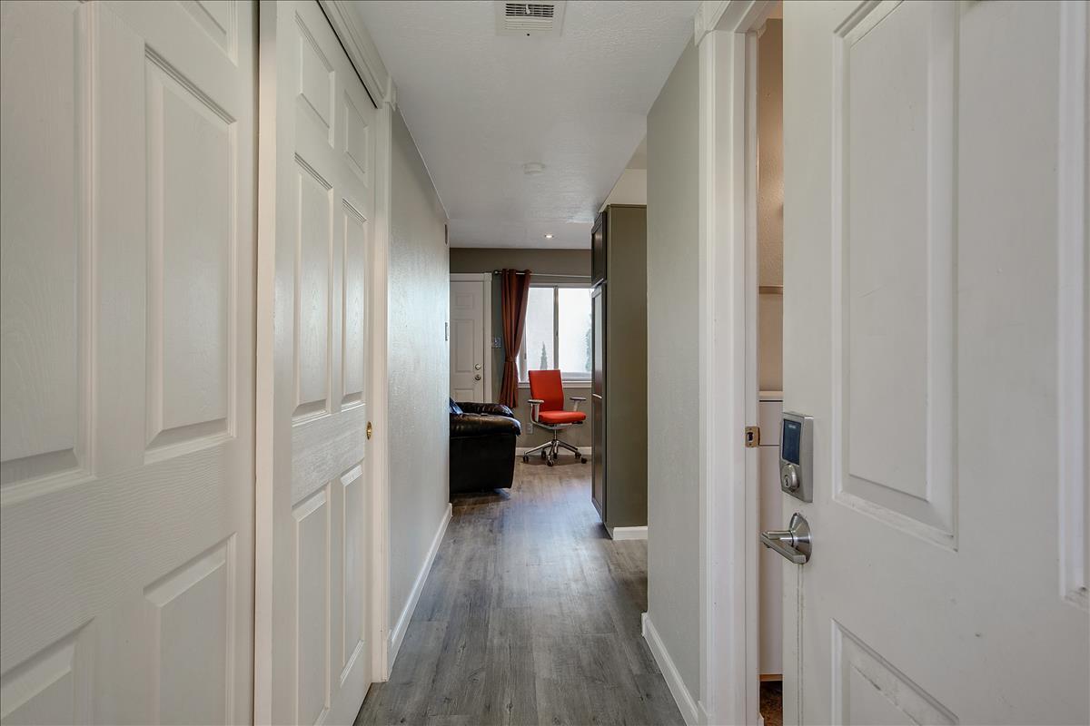 4200 MONTGOMERY Boulevard NE Unit: 201
