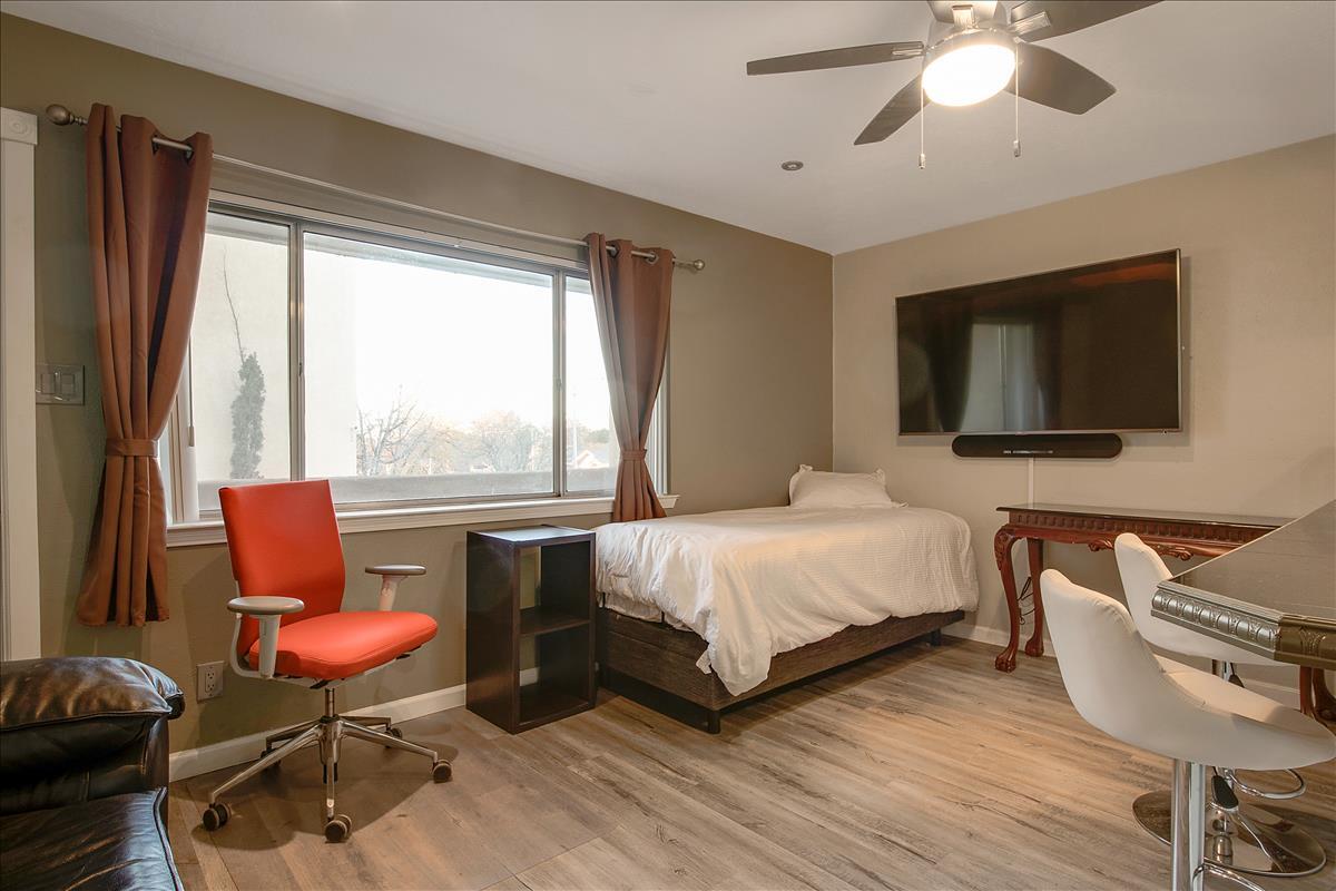 4200 MONTGOMERY Boulevard NE Unit: 201