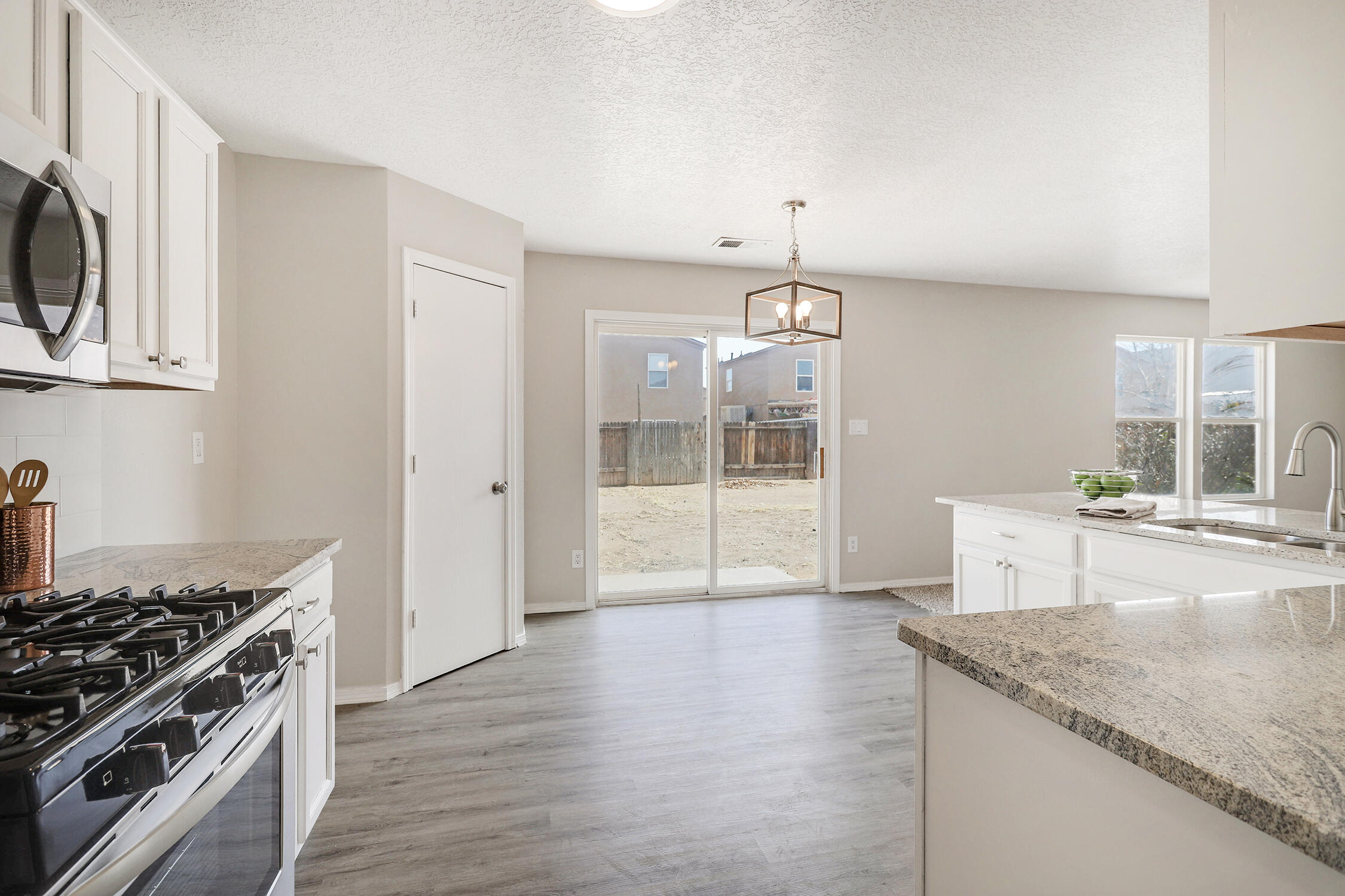1848 TIERRA DE LA LUNA Drive SW