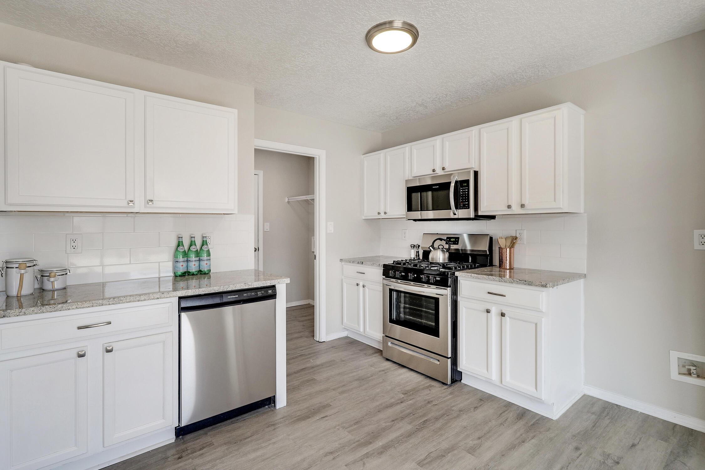 1848 TIERRA DE LA LUNA Drive SW