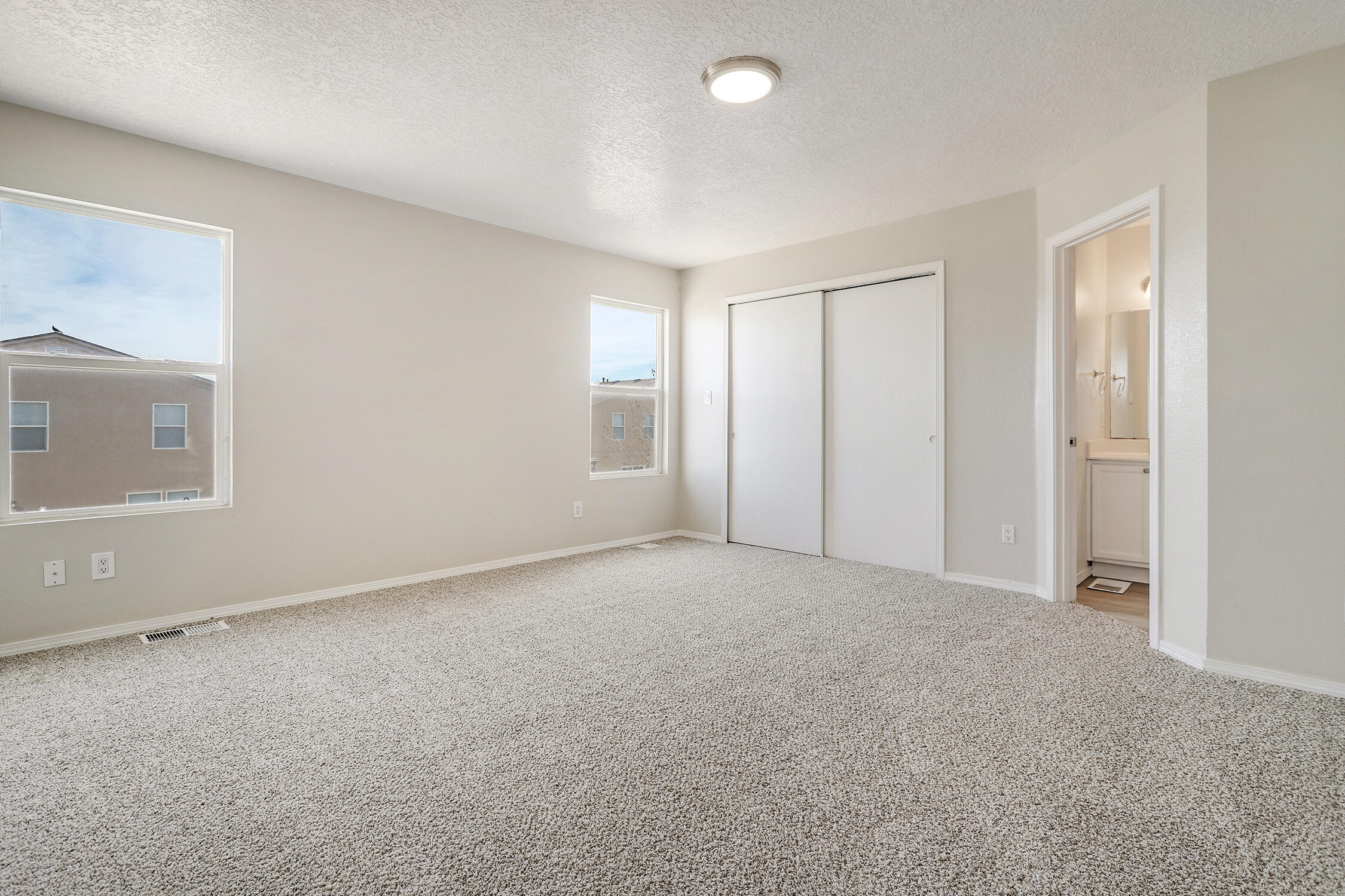 1848 TIERRA DE LA LUNA Drive SW