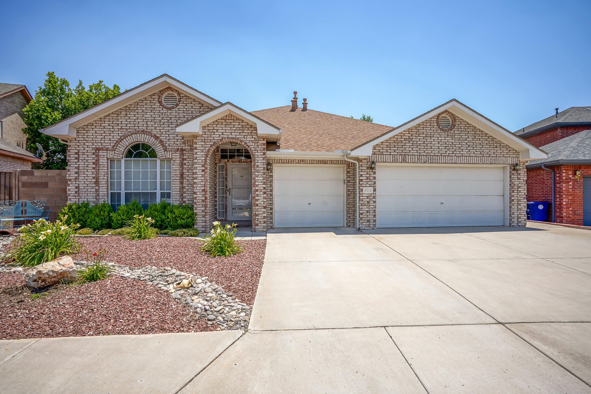 8312 CALLE PRIMERA NW