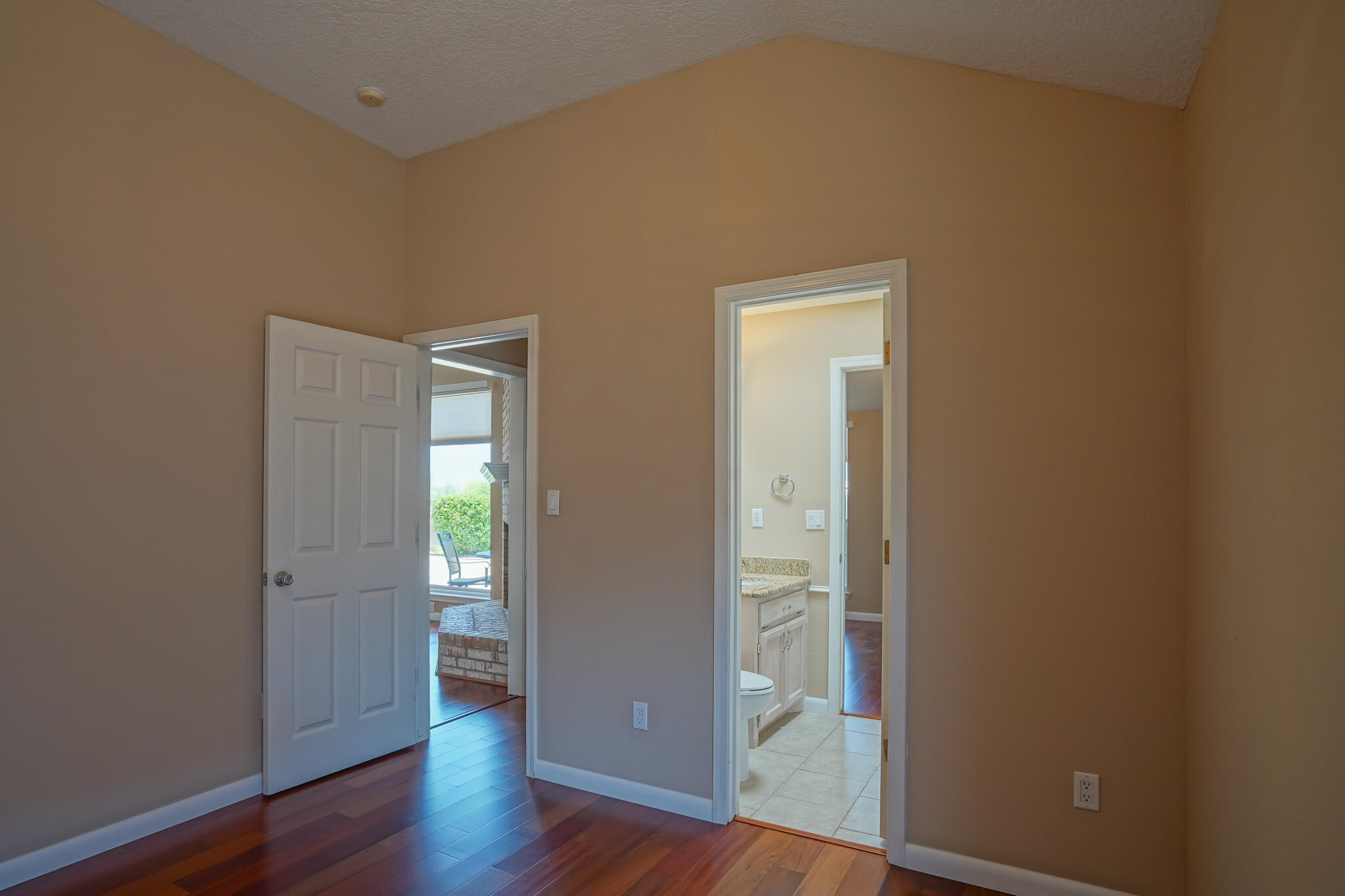 8312 CALLE PRIMERA NW