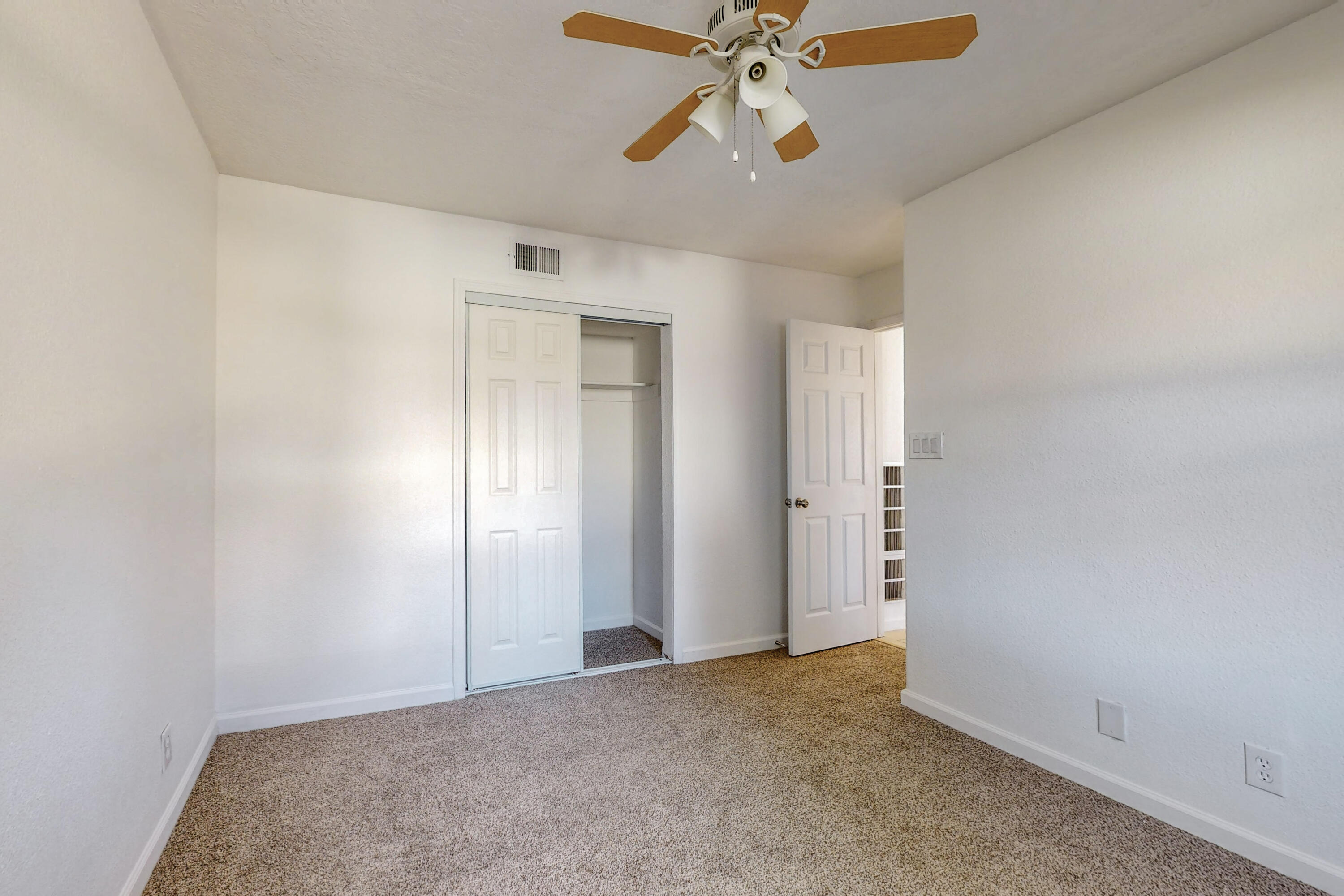 8101 WILLIAM MOYERS Avenue NE