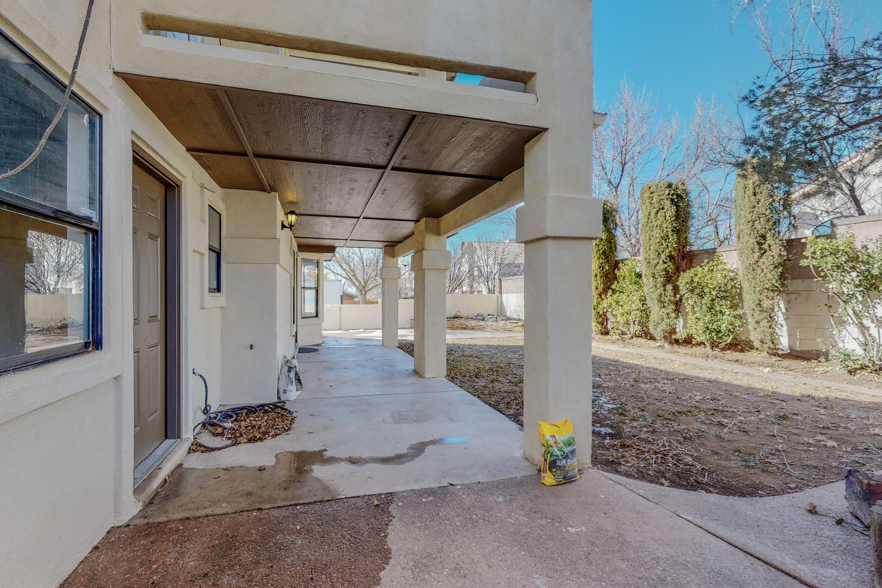 8101 WILLIAM MOYERS Avenue NE