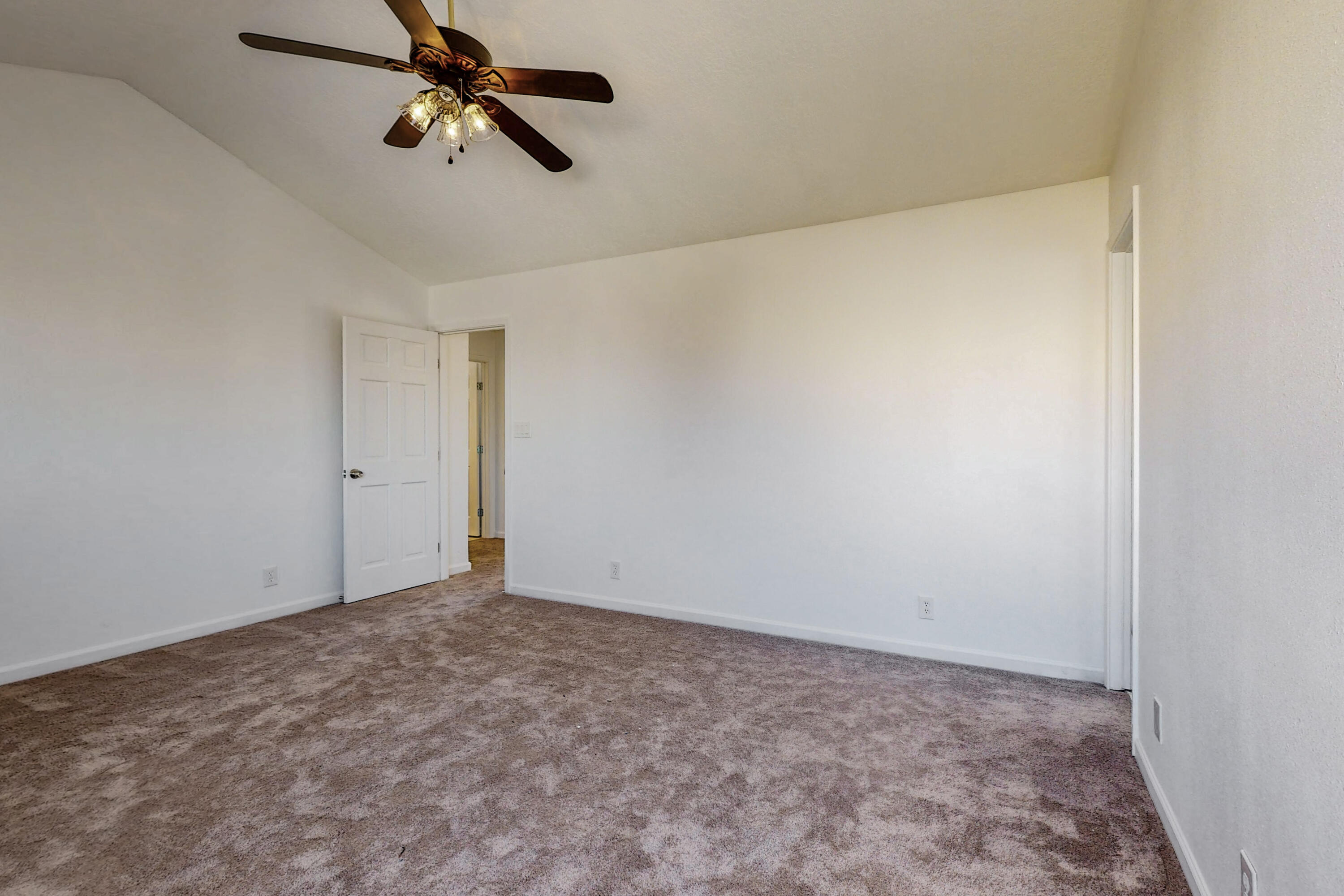 8101 WILLIAM MOYERS Avenue NE