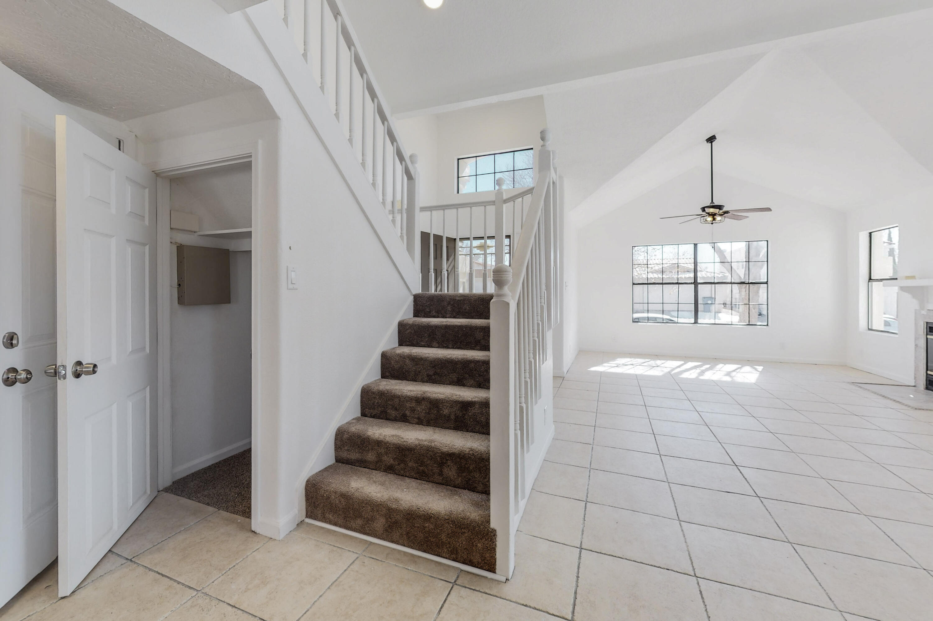 8101 WILLIAM MOYERS Avenue NE