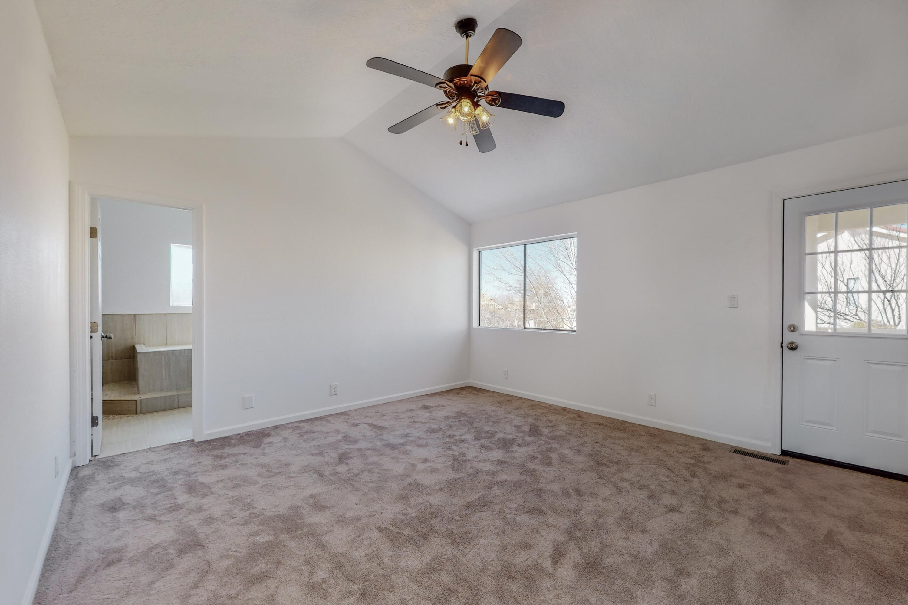 8101 WILLIAM MOYERS Avenue NE