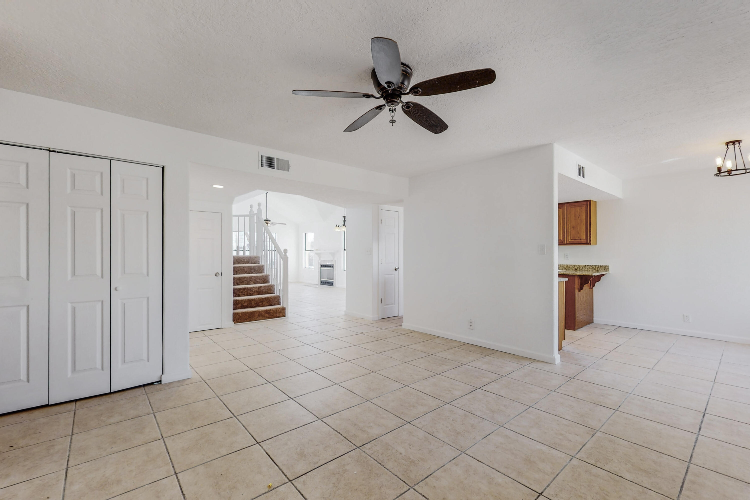 8101 WILLIAM MOYERS Avenue NE
