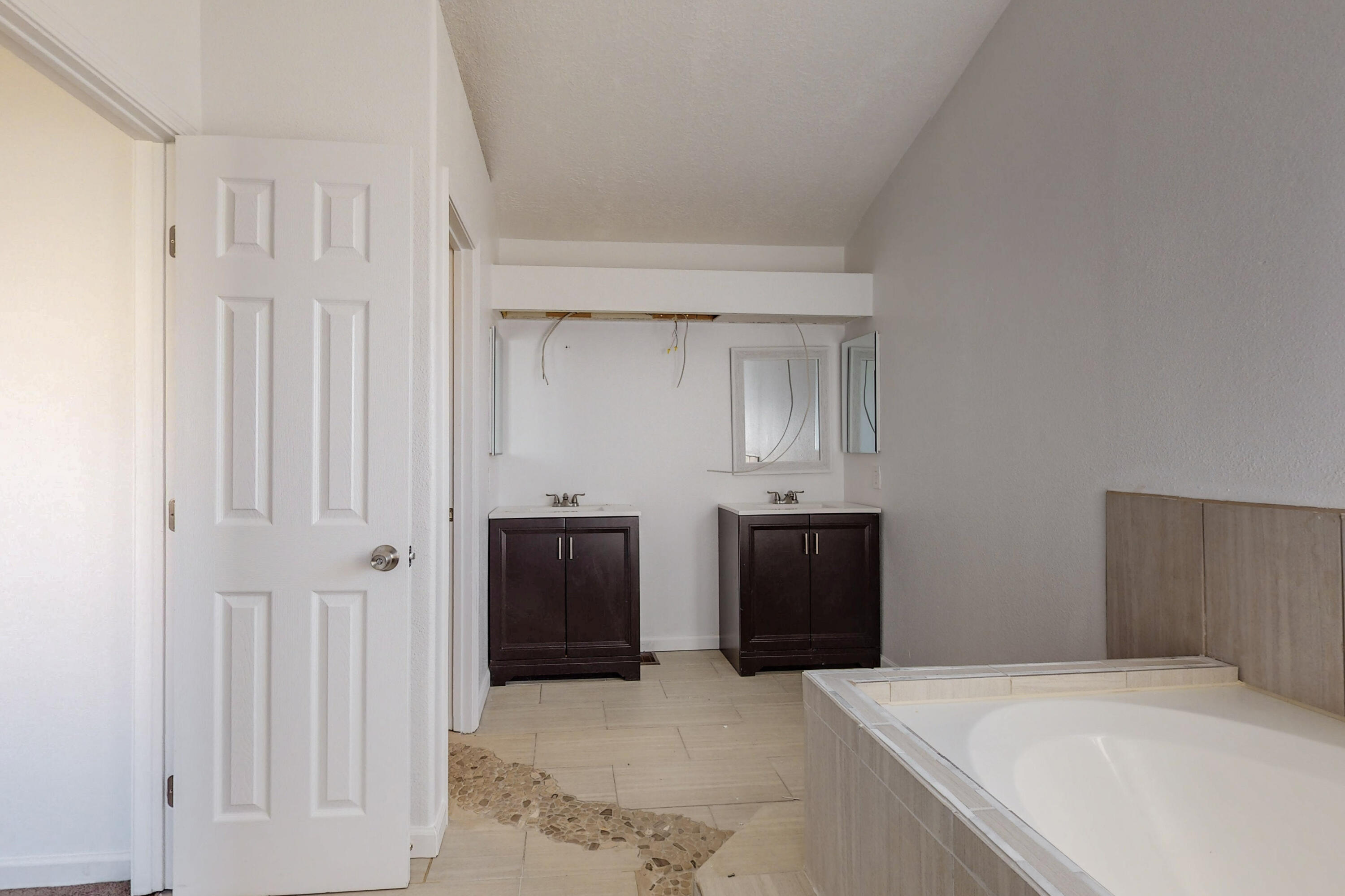 8101 WILLIAM MOYERS Avenue NE