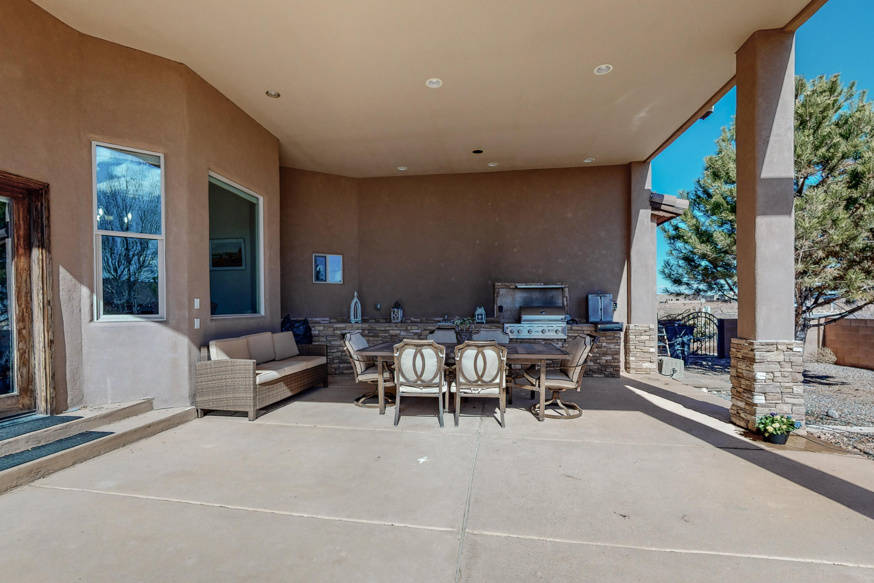 8028 MONTE CARLO Drive NW