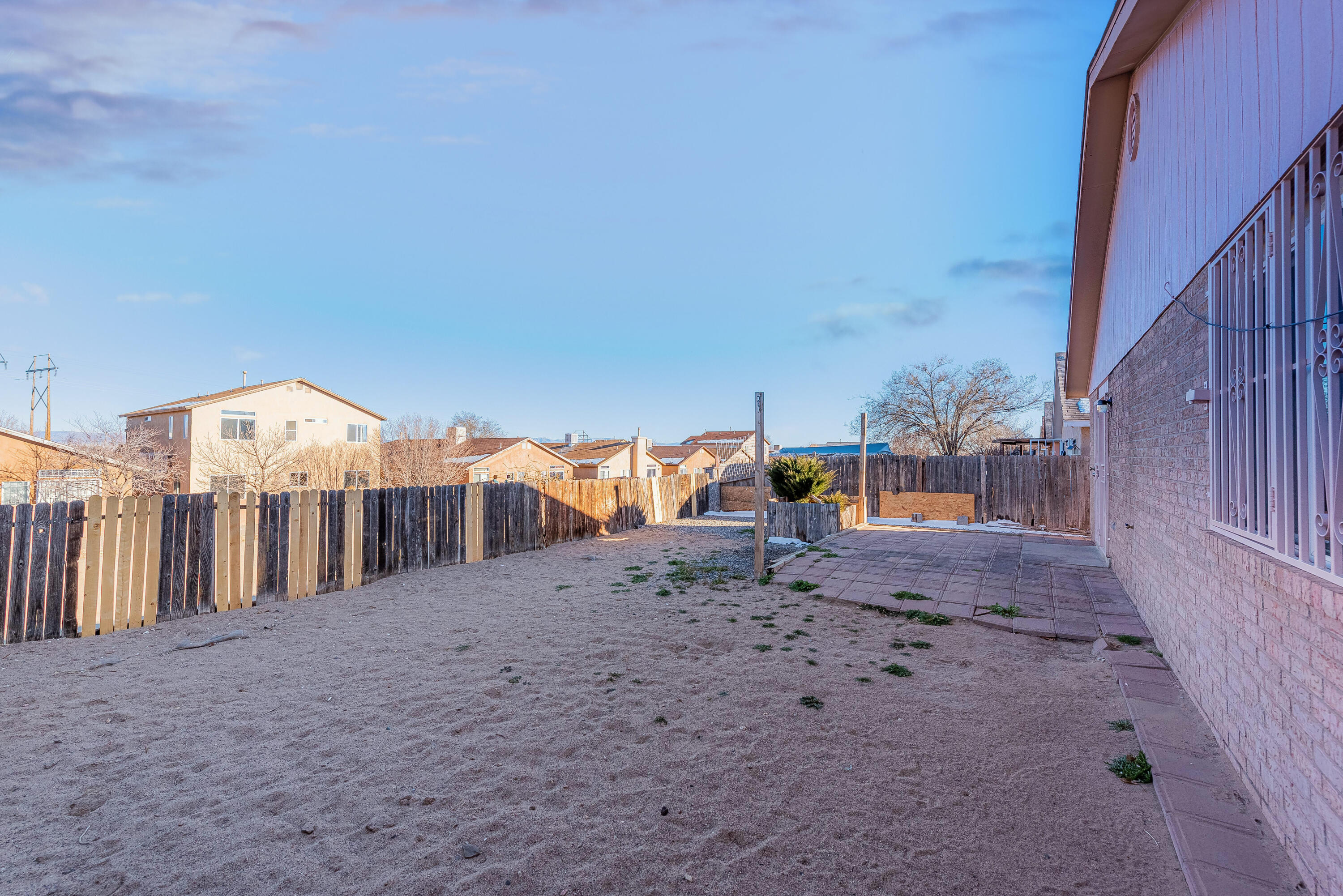 512 FOYT Drive SW