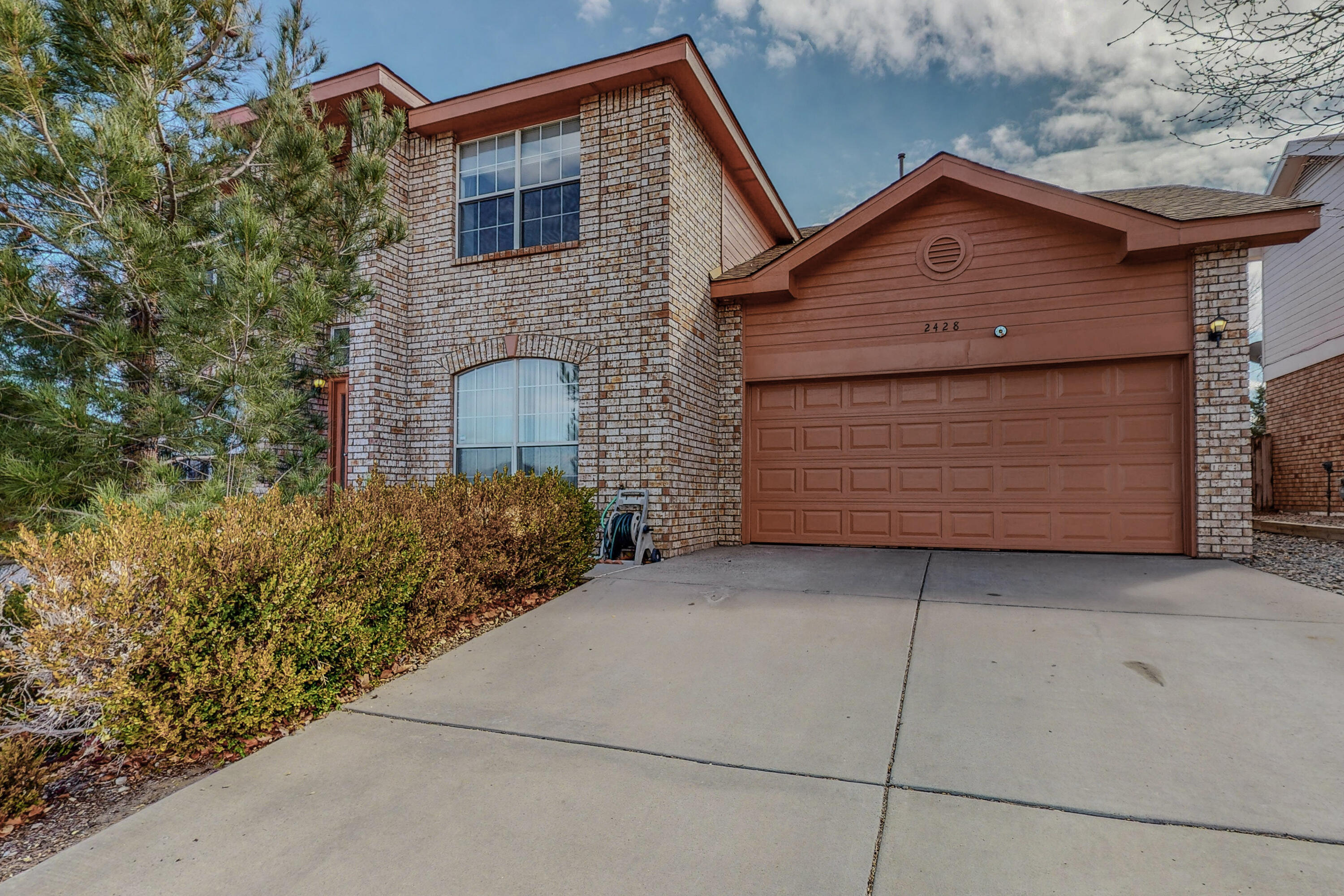2428 WINDWARD Drive NW