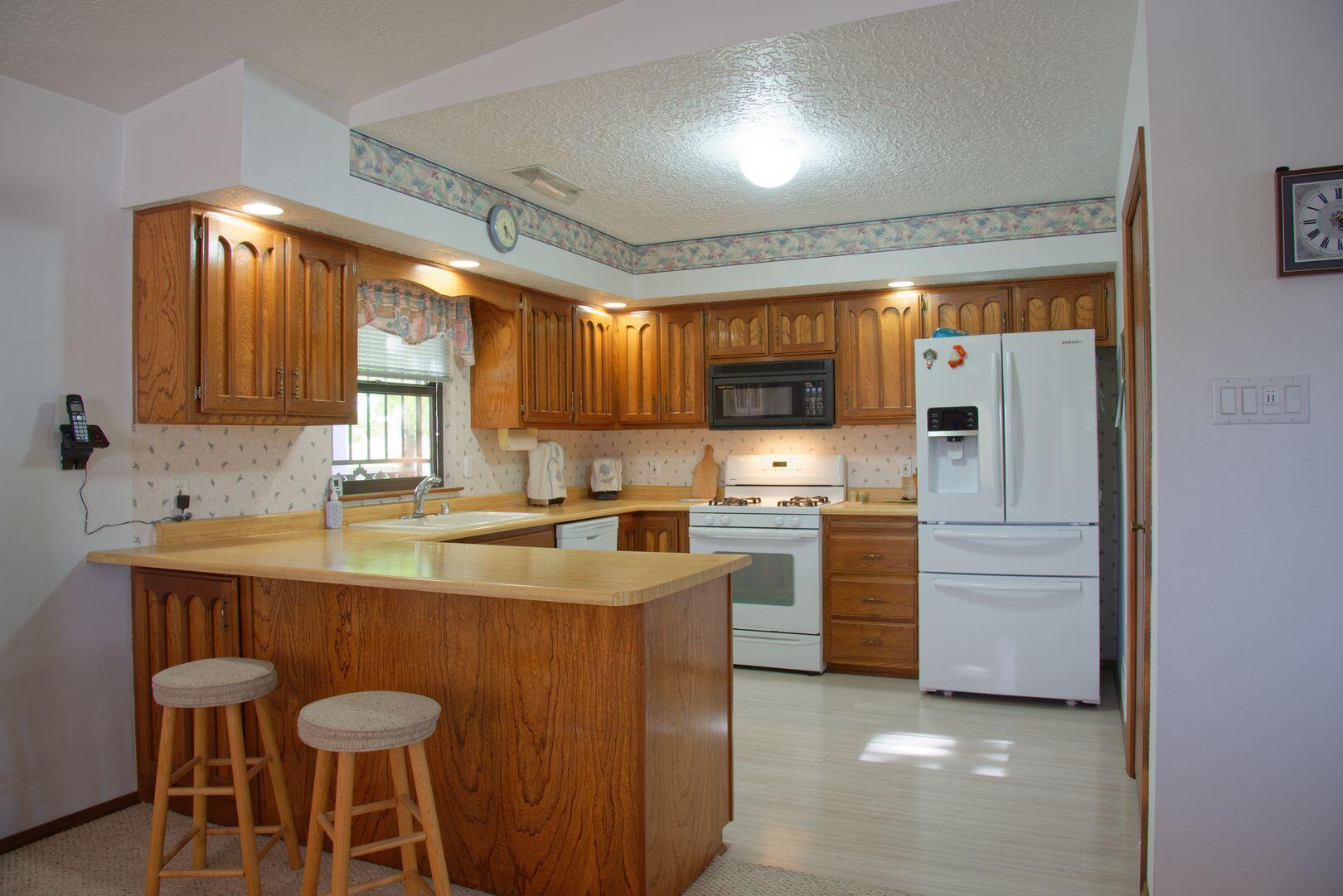 801 NAKOMIS Avenue NE