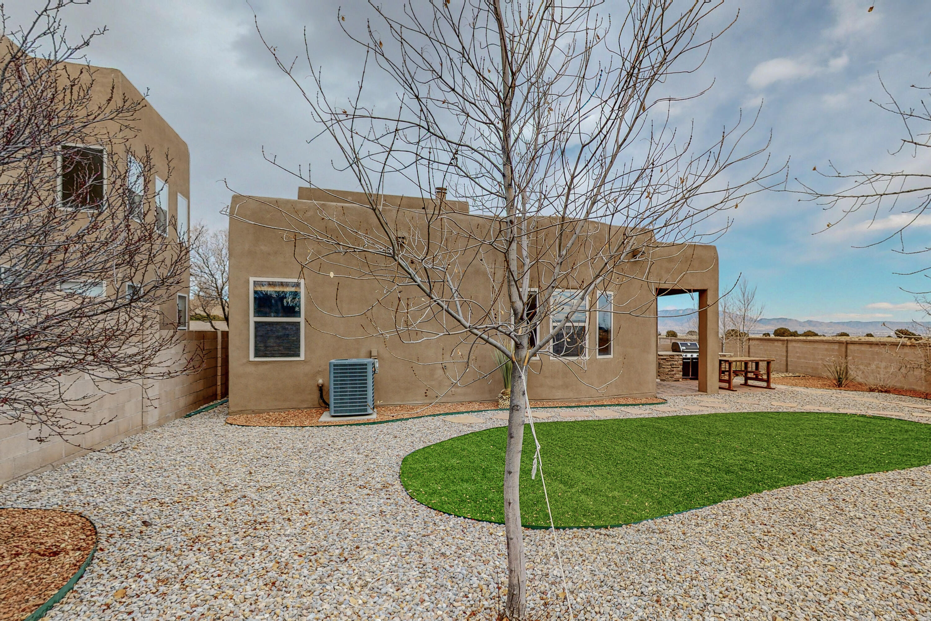 9501 CALLE CHAMISA NW